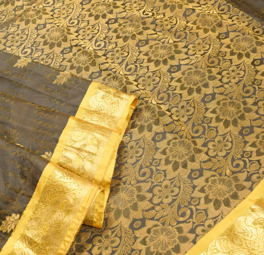Sushila Vintage Banarasi or Kanchipuram style Saree Pure Silk Green Sari Fabric