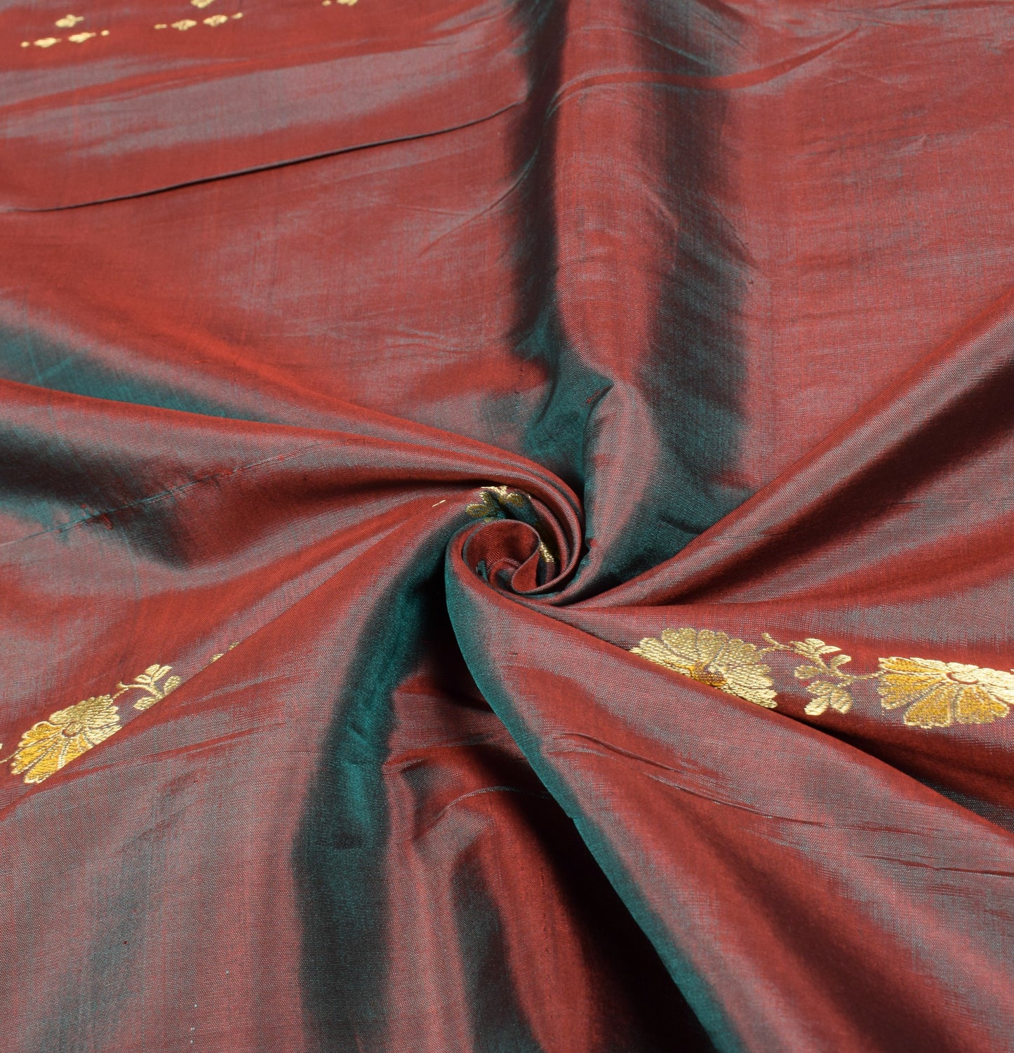 Sushila Vintage Pure Kanchipuram Silk Saree Brocade Red Dual Tone Sari Fabric