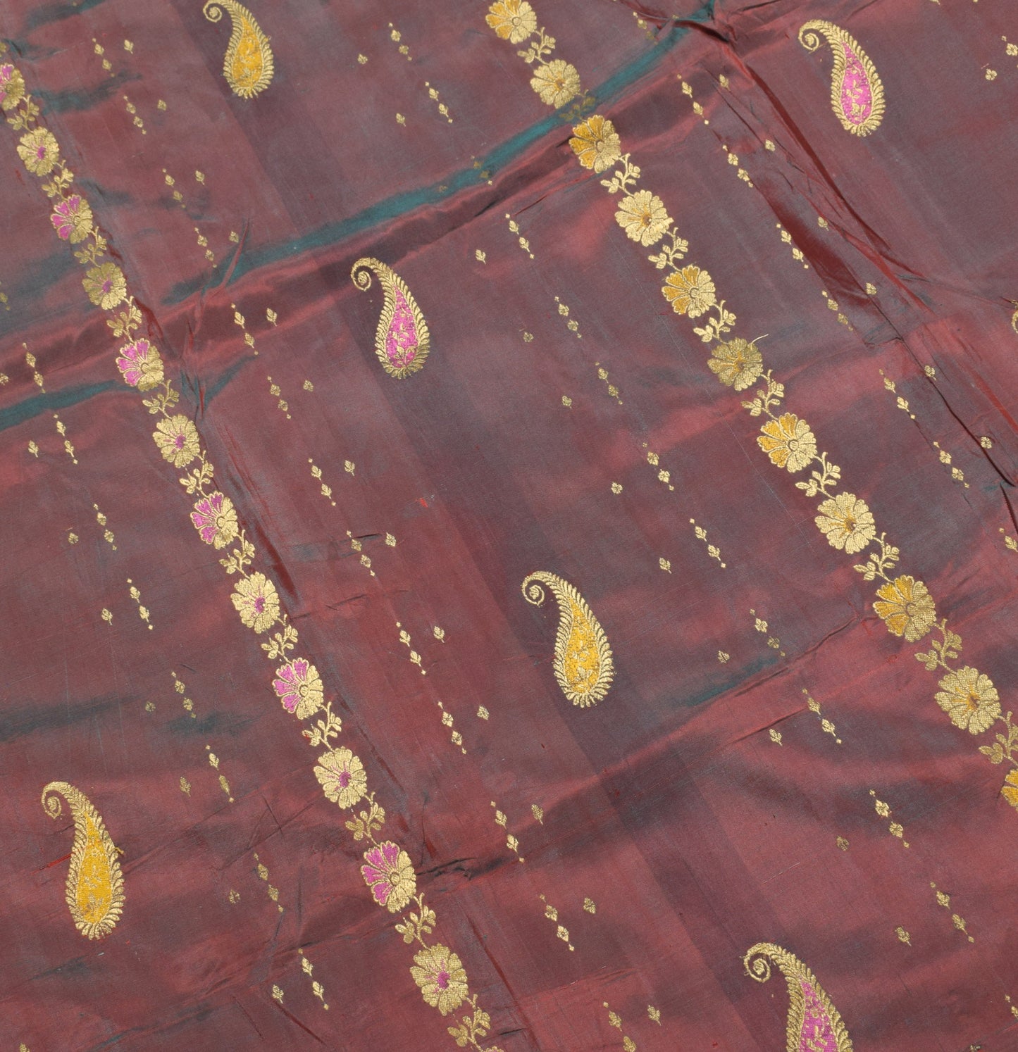 Sushila Vintage Pure Kanchipuram Silk Saree Brocade Red Dual Tone Sari Fabric