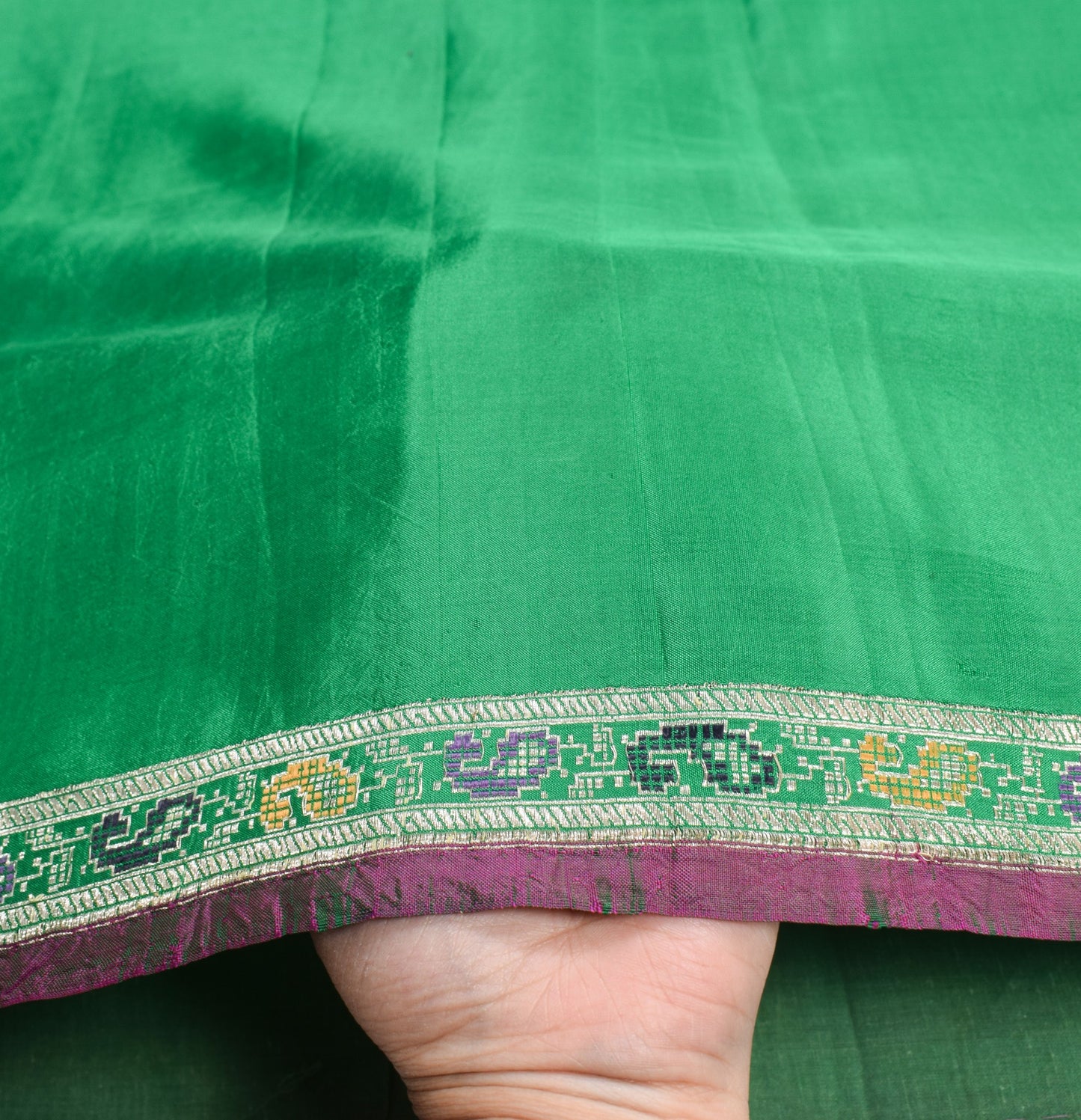Sushila Vintage Banarasi Brocade Saree 100% Pure Silk Green Soft 5YD Sari Fabric