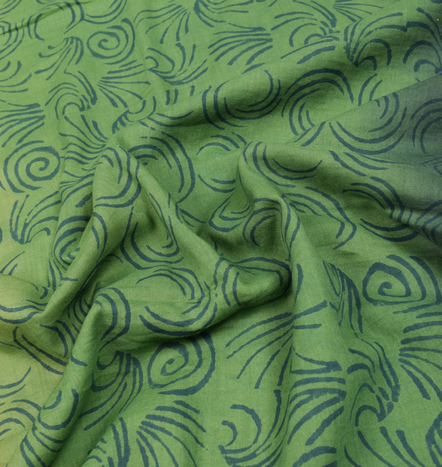 Sushila Vintage Green 6 Yard Saree Pure Cotton Printed & Zari Woven Sari Fabric
