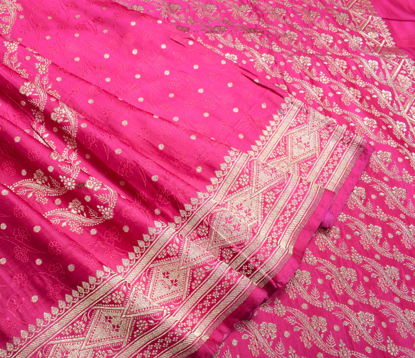 Sushila Vintage Magenta Heavy Saree Pure Satin Silk Brocade Banarasi Sari Fabric