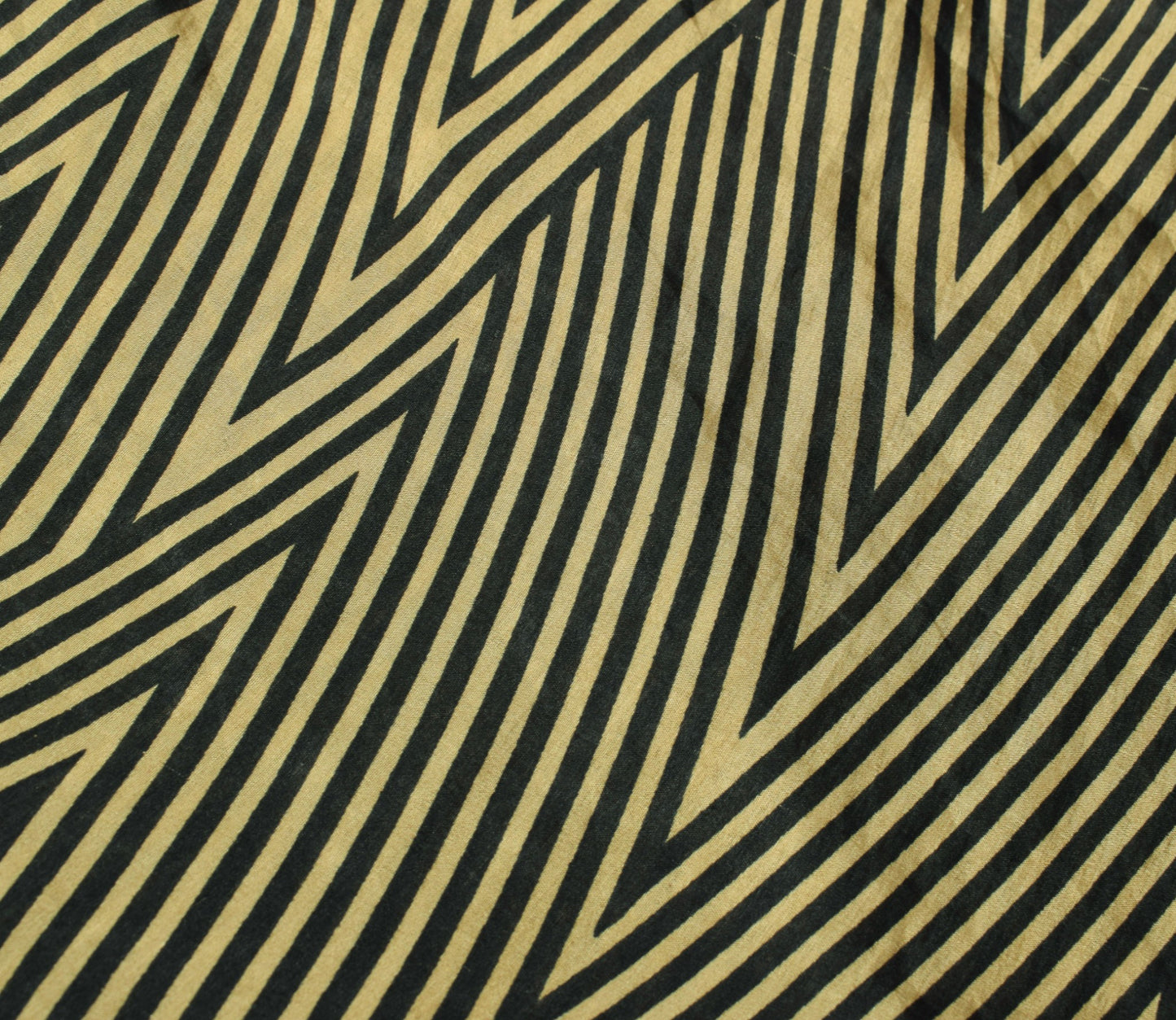 Sushila Vintage Art Silk Saree Magic Wrap Reversible Skirt Zig-Zag Beach Dress