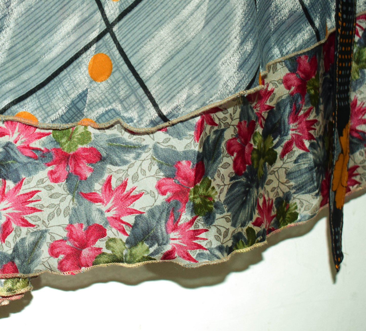 Sushila Vtg Floral White Silk Saree Magic Wrap Reversible Skirt Beach Dress Boho