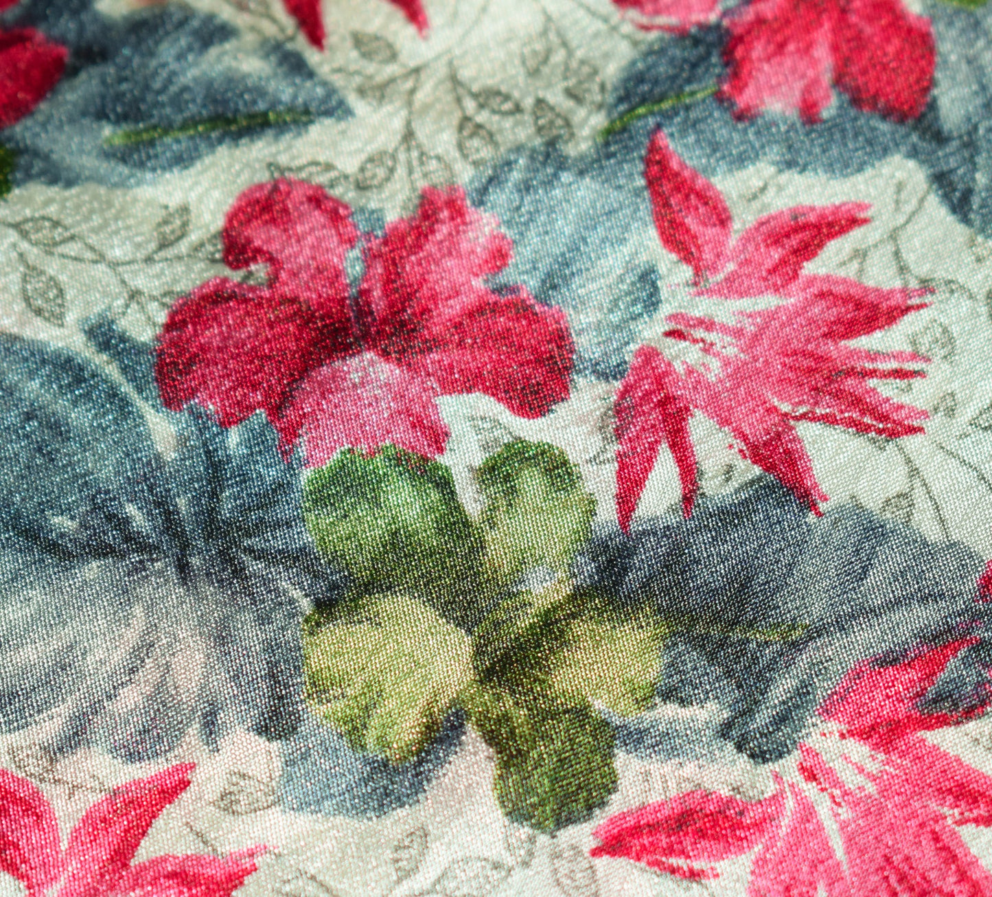 Sushila Vtg Floral White Silk Saree Magic Wrap Reversible Skirt Beach Dress Boho