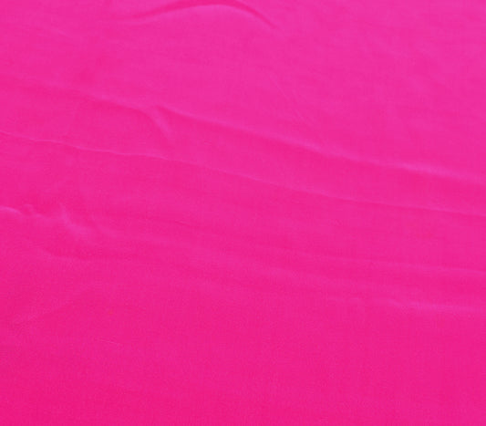 Sushila Vintage Pure Crepe Silk Sari Remnant Scrap Fuchsia Pink Craft Fabric