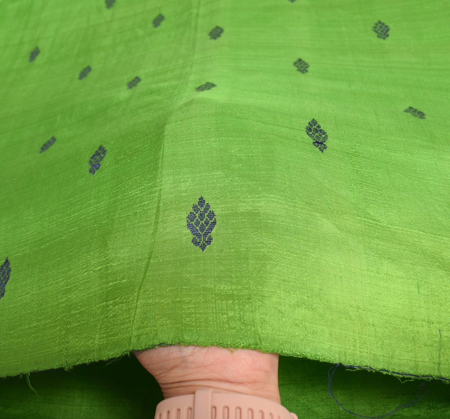 Sushila Vintage Floral Woven Sari Remnant Scrap Green Pure Silk 4YD Craft Fabric