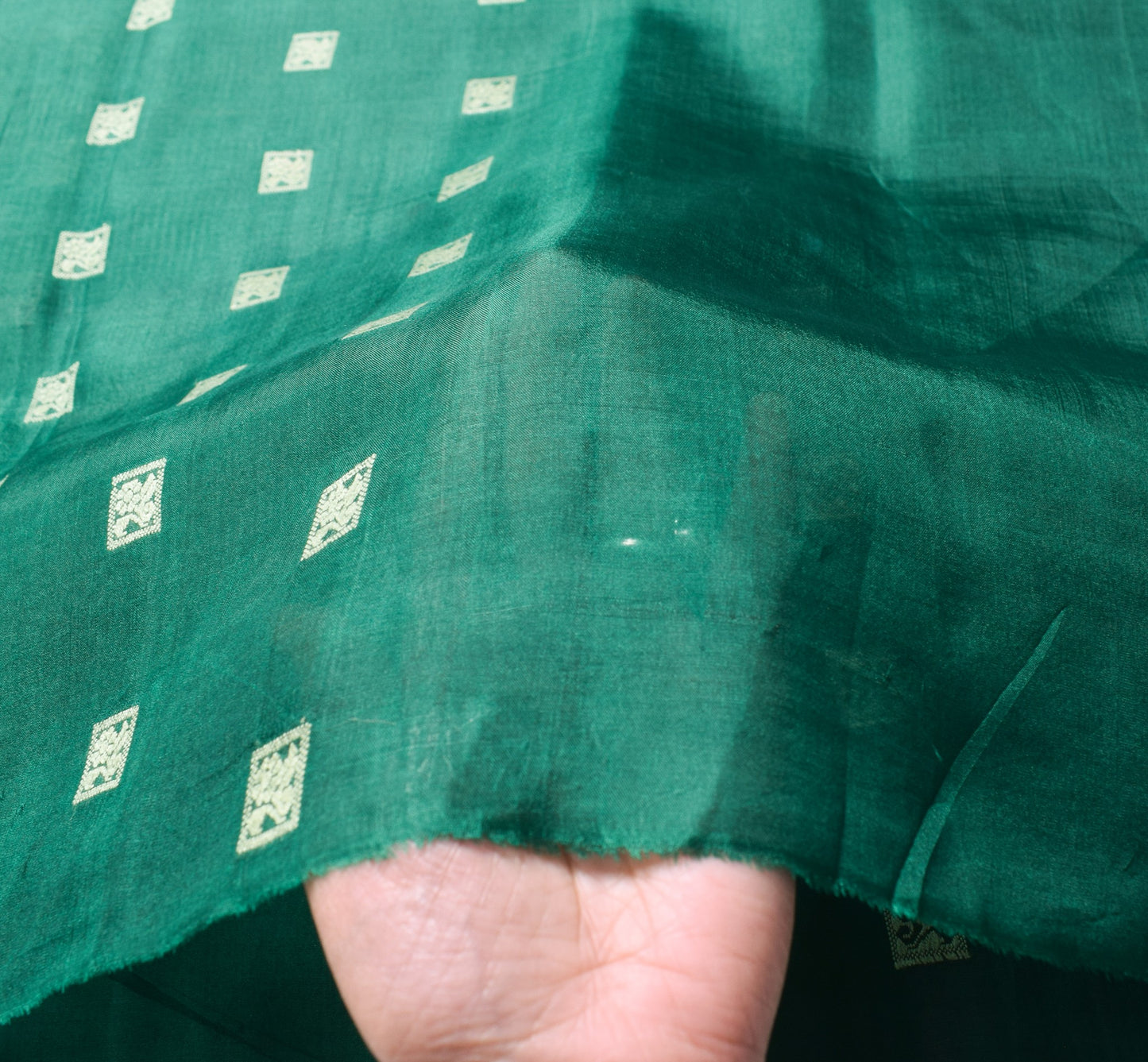 Sushila Vintage Hand Woven Sari Remnant Scrap Green Pure Silk Craft Fabric