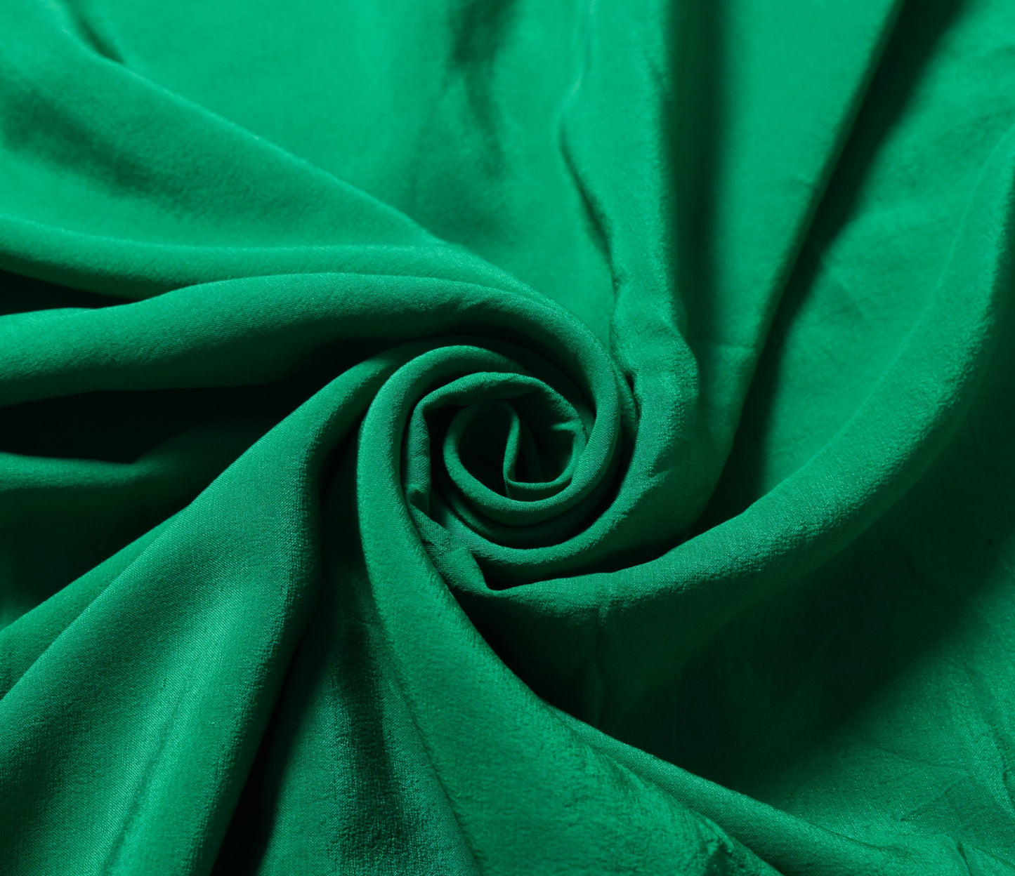 Sushila Vintage Green Sari Remnant Scrap Pure Crepe Silk 4Yard Soft Craft Fabric