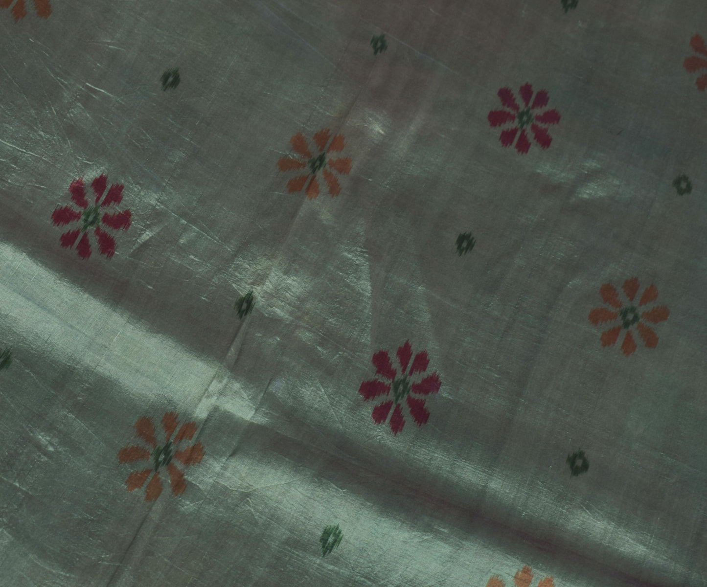 Sushila Vintage Green Sari Remnant Scrap handwoven Odisha Pure Silk Craft Fabric