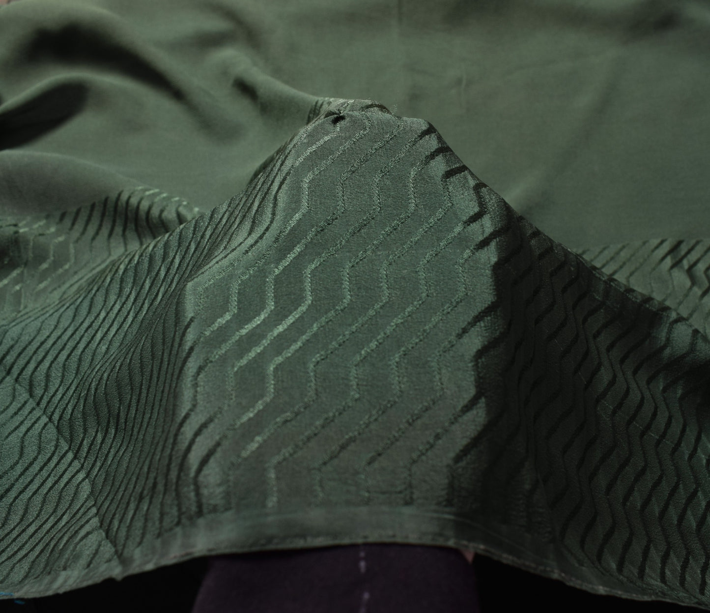Sushila Vintage Green Rust Sari Remnant Scrap Self Woven Pure Crepe Craft Fabric