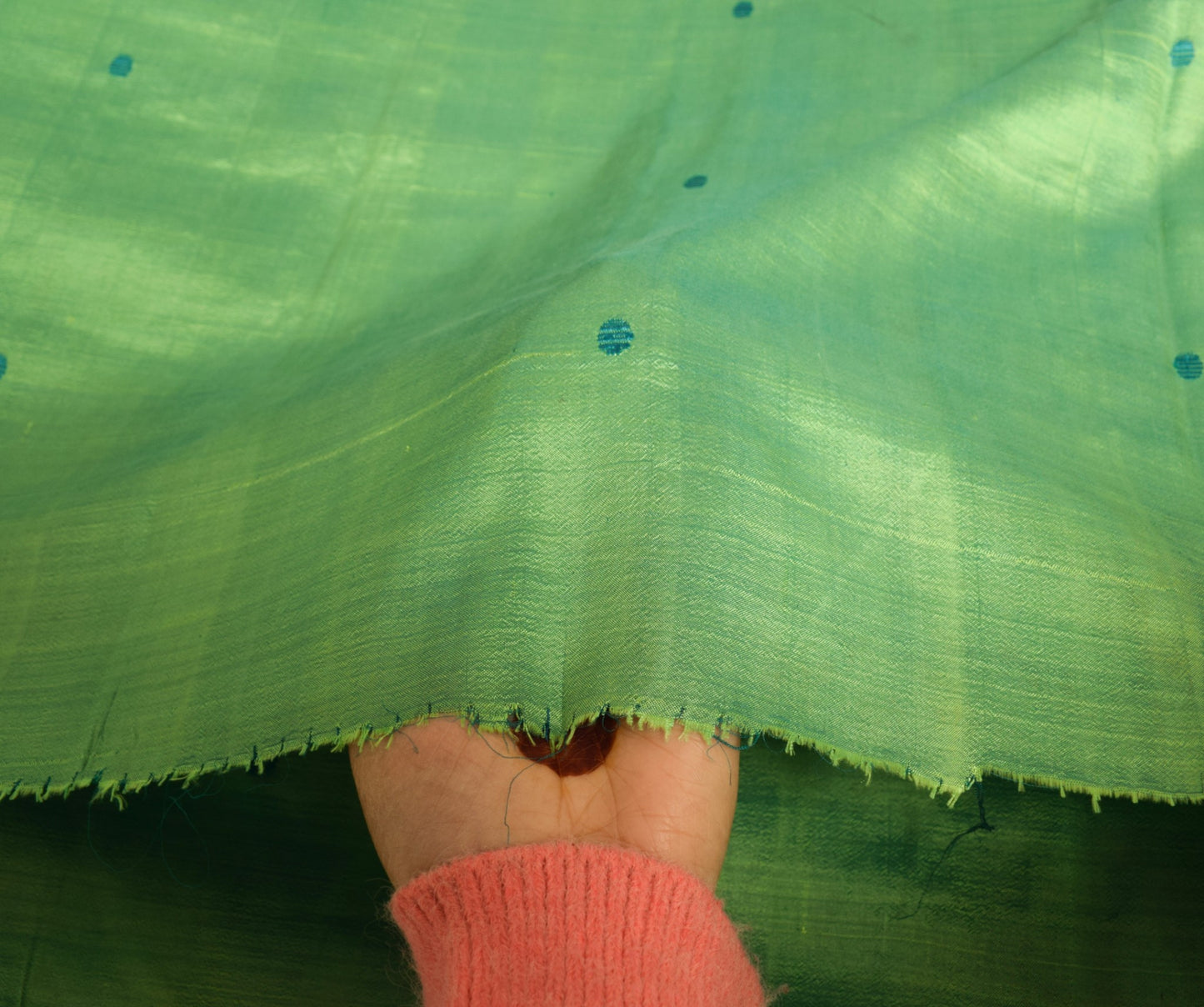 Sushila Vintage Green Dual Toned Sari Remnant Scrap Pure Silk 5Yard Craft Fabric