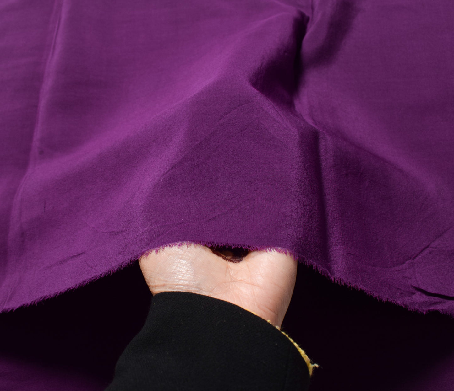 Sushila Vintage Dark Purple Sari Remnant Scrap Pure Crepe Silk 4Yds Craft Fabric