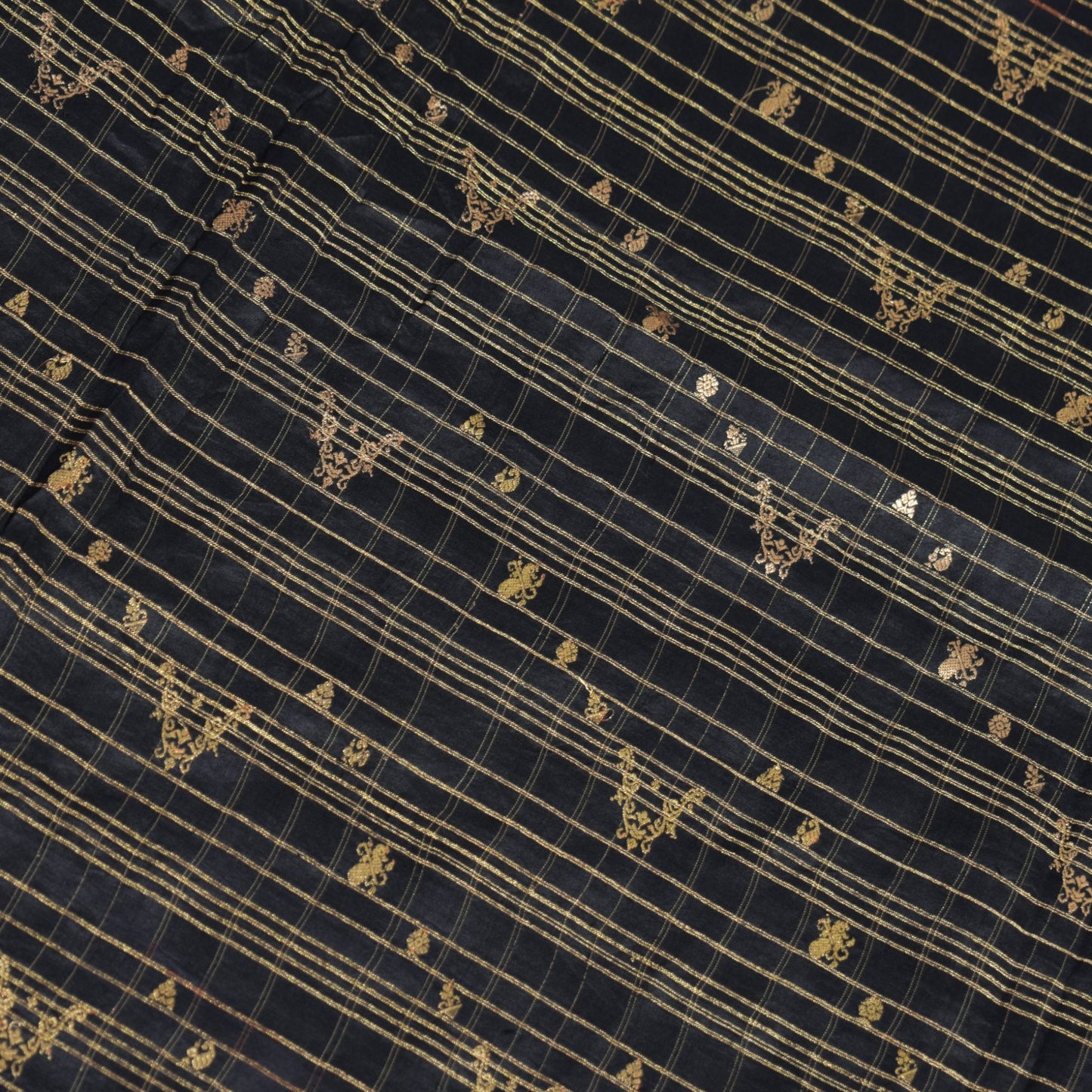 Sushila Vintage Kanjivaram Black Sari Remnant Scrap Pure Silk Woven Craft Fabric