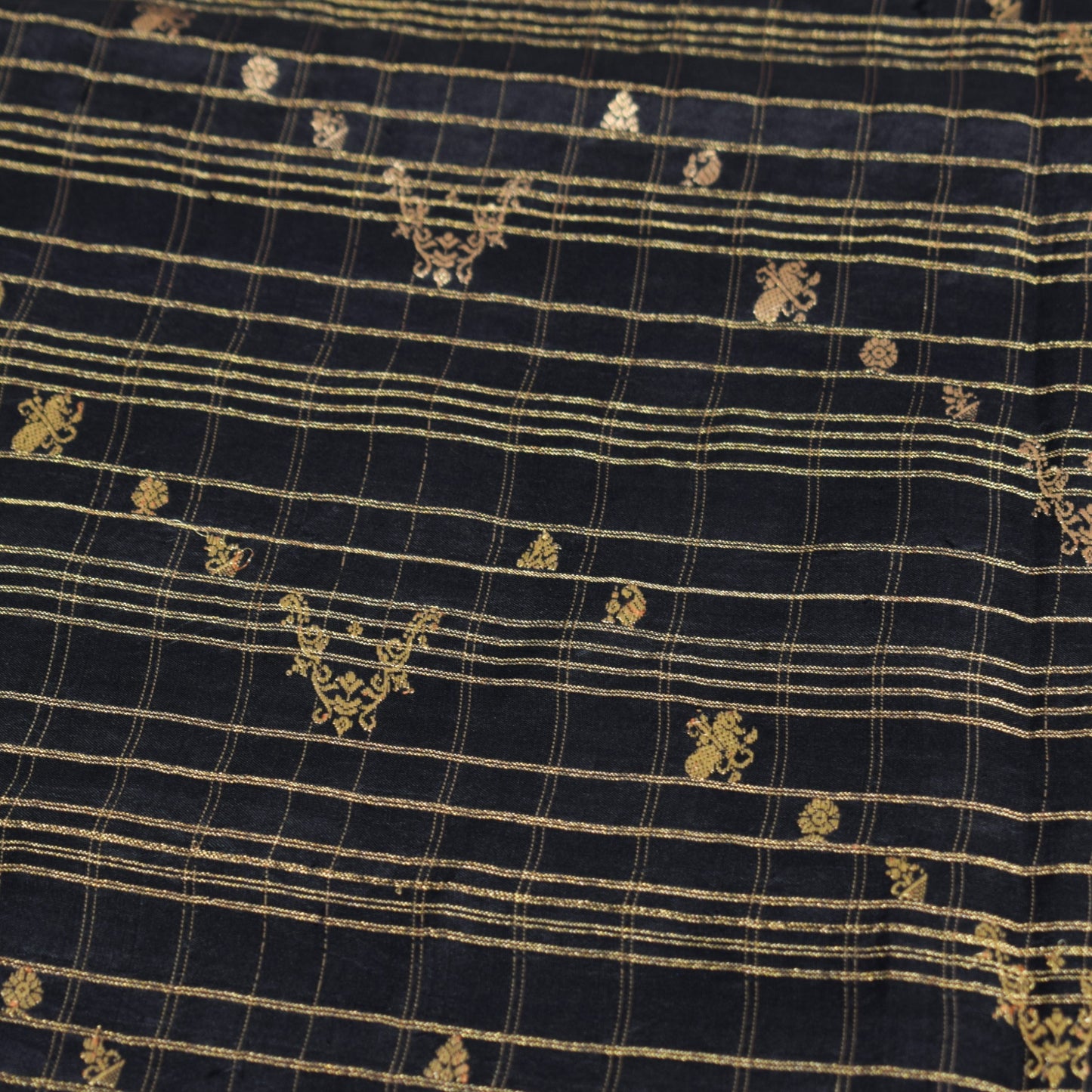Sushila Vintage Kanjivaram Black Sari Remnant Scrap Pure Silk Woven Craft Fabric