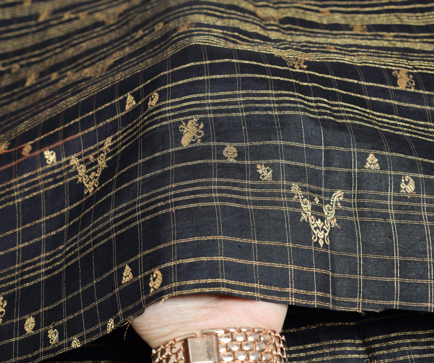 Sushila Vintage Kanjivaram Black Sari Remnant Scrap Pure Silk Woven Craft Fabric