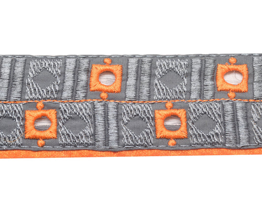 Sushila Vintage Gray Embroidered Saree Border Indian Craft Sewing Trim Lace
