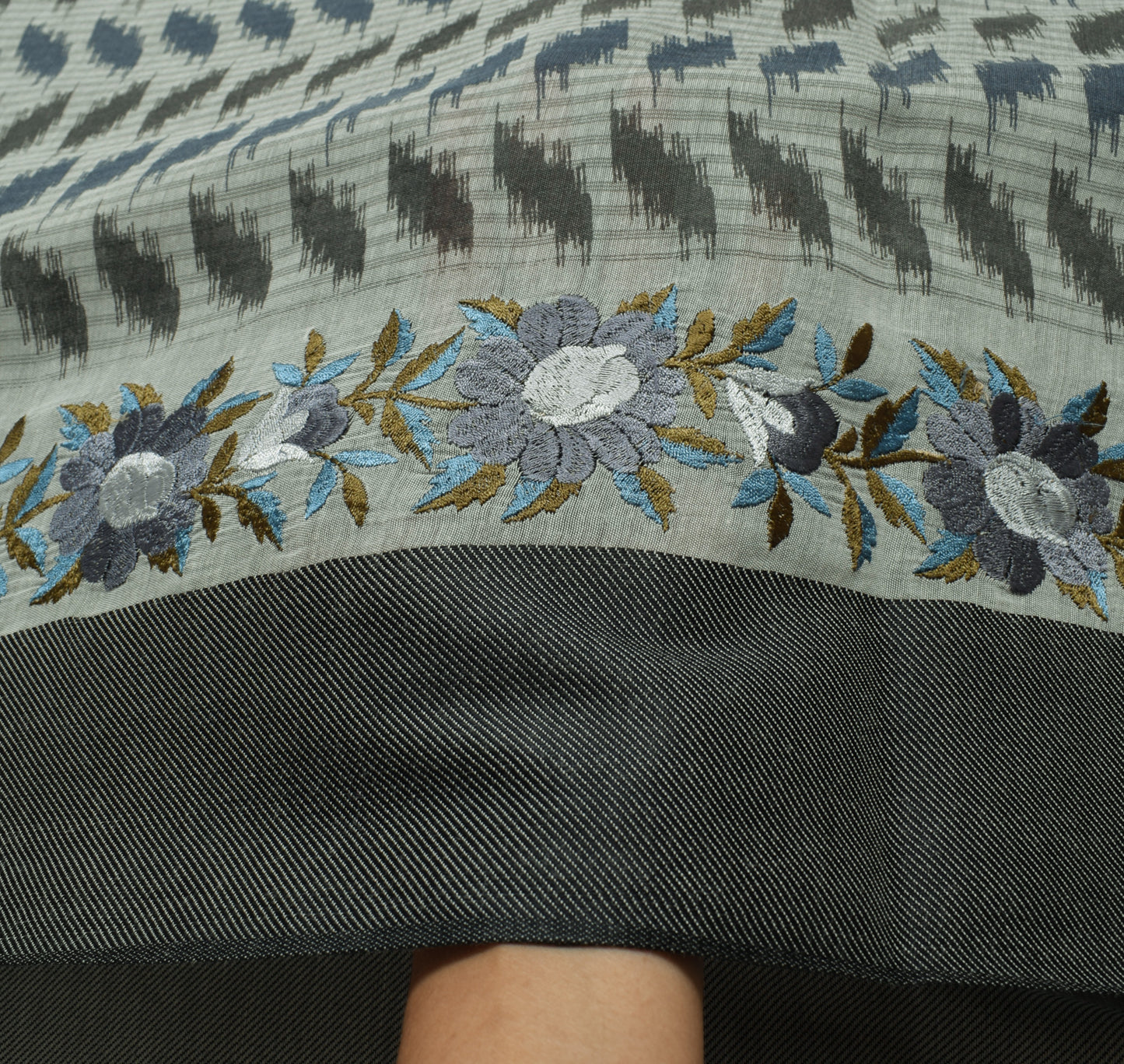Sushila Vintage Gray Indian Saree 100% Pure Cotton Printed Floral Craft Fabric