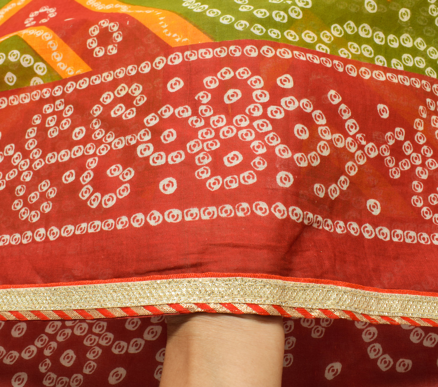 Sushila Vintage Red & Green Saree 100% Pure Cotton Bandhani Printed Craft Fabric