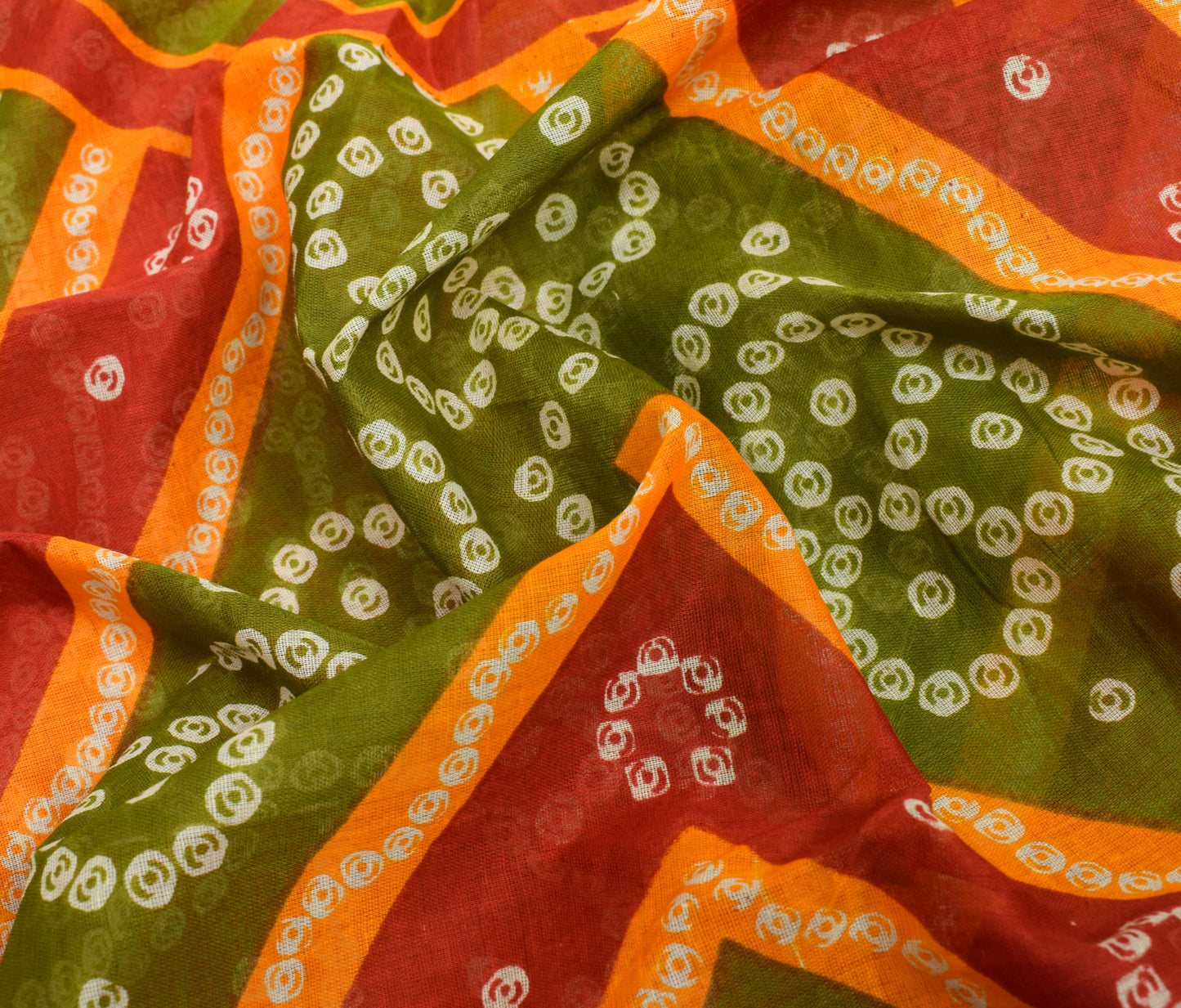 Sushila Vintage Red & Green Saree 100% Pure Cotton Bandhani Printed Craft Fabric