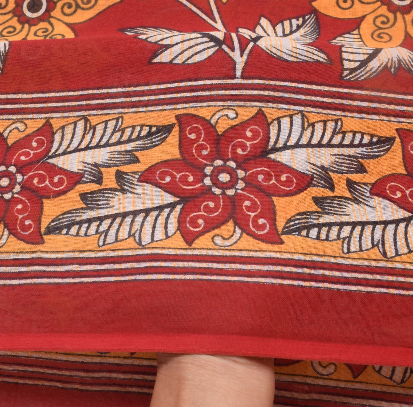 Sushila Vintage Saree 100% Pure Cotton Printed Red Floral Soft Craft Fabric