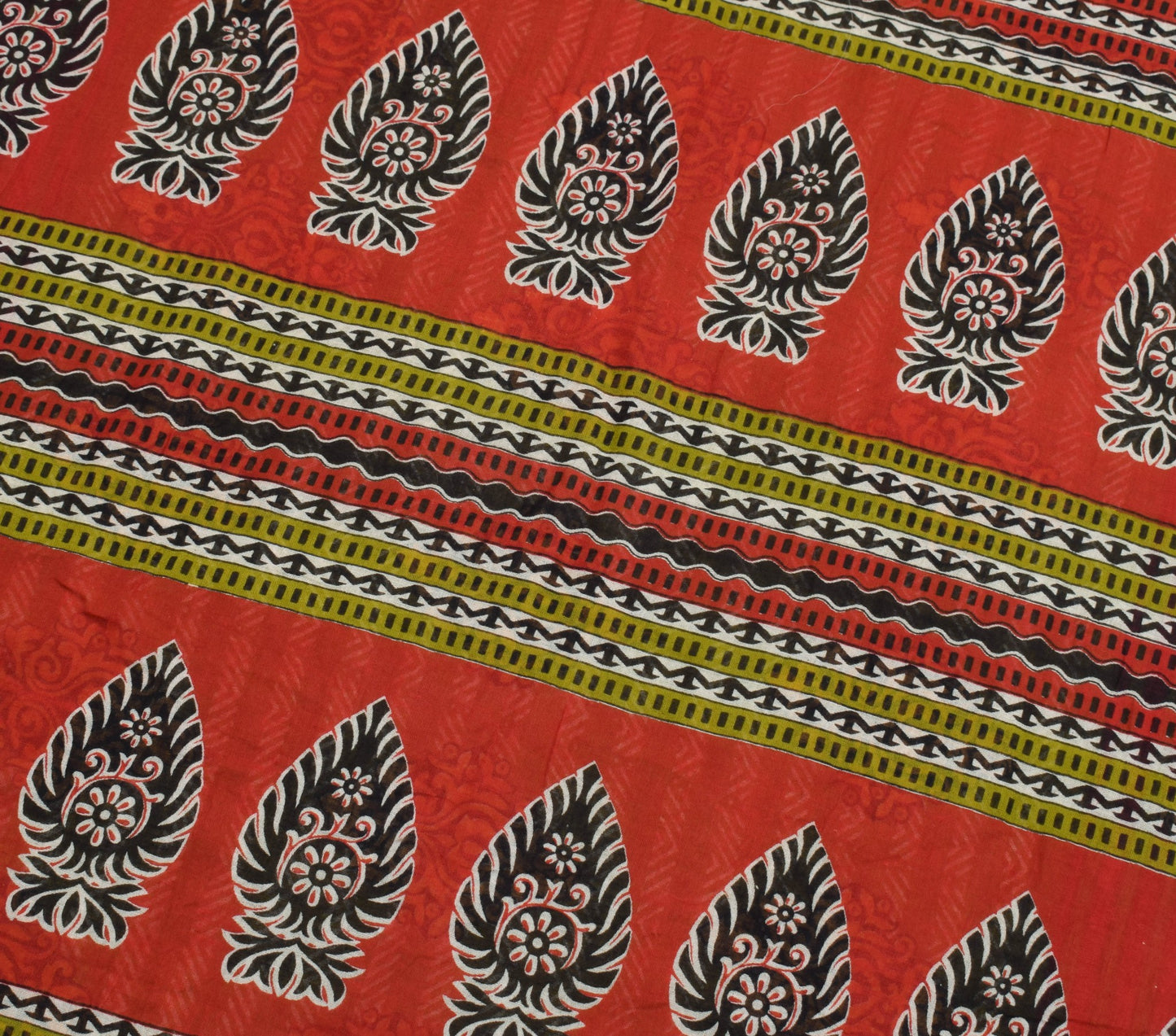 Sushila Vintage Red Green Saree 100%Pure Cotton Printed Floral Soft Craft Fabric