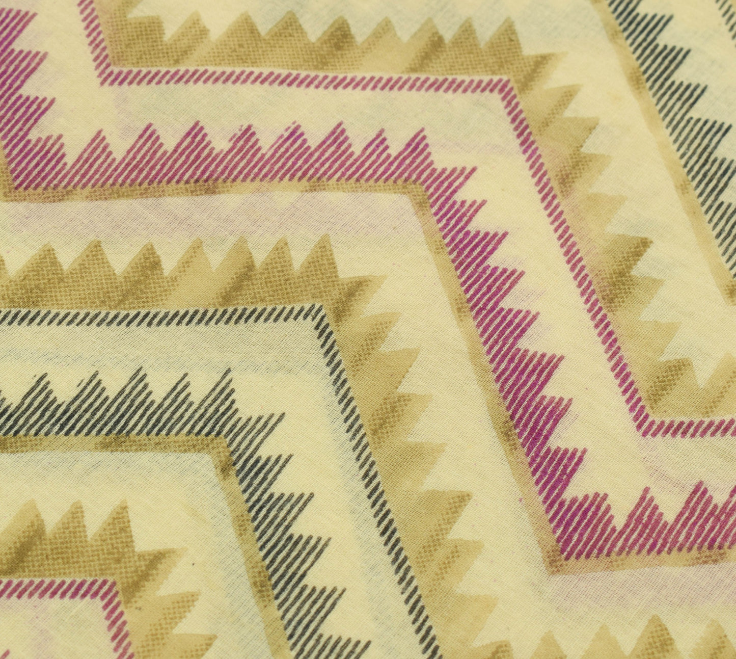 Sushila Vintage Cream Saree 100% Pure Cotton Zig-Zag Printed Soft Craft Fabric
