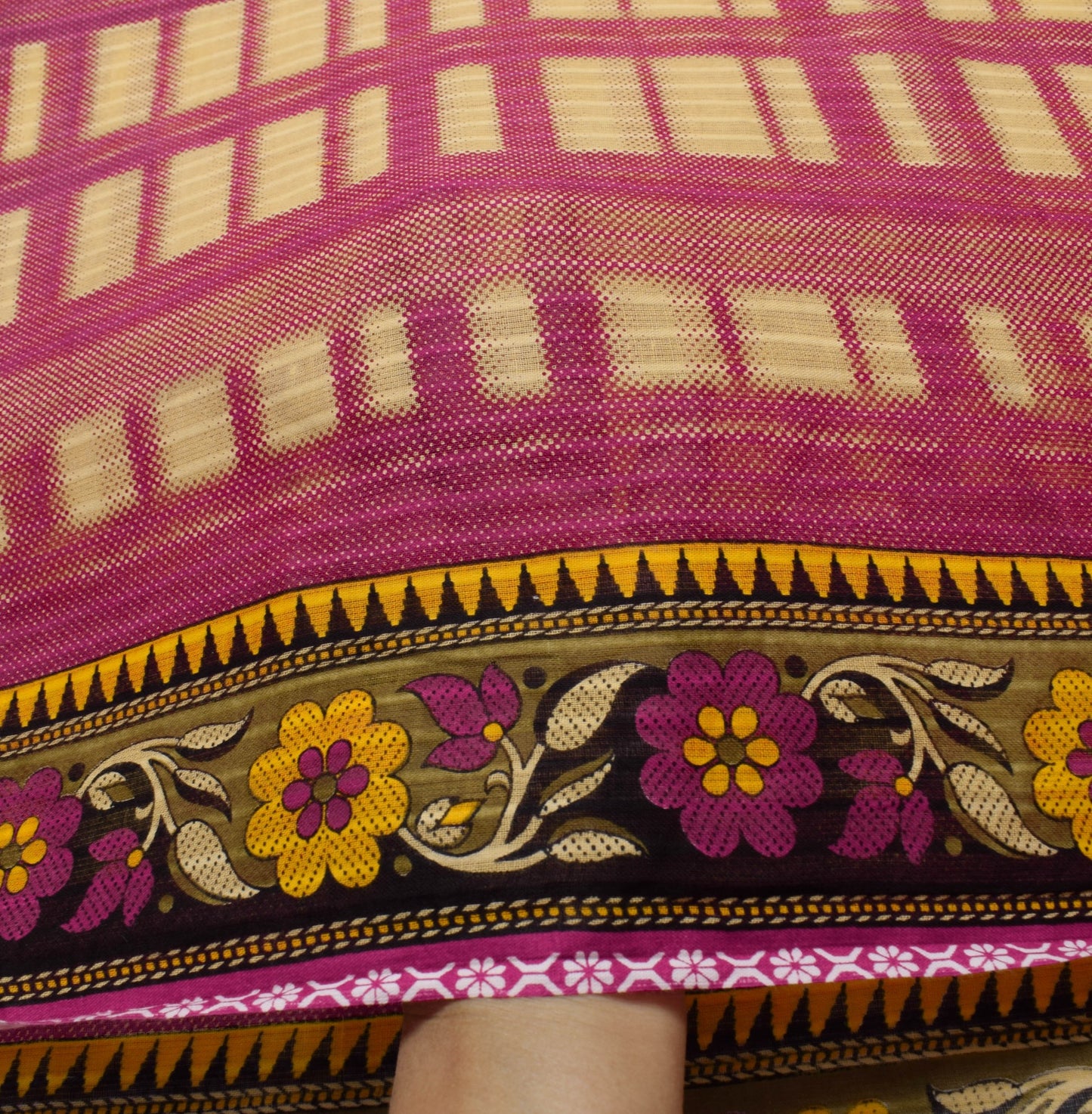 Sushila Vintage Women Saree 100% Pure Cotton Printed Cream Floral Craft Fabric