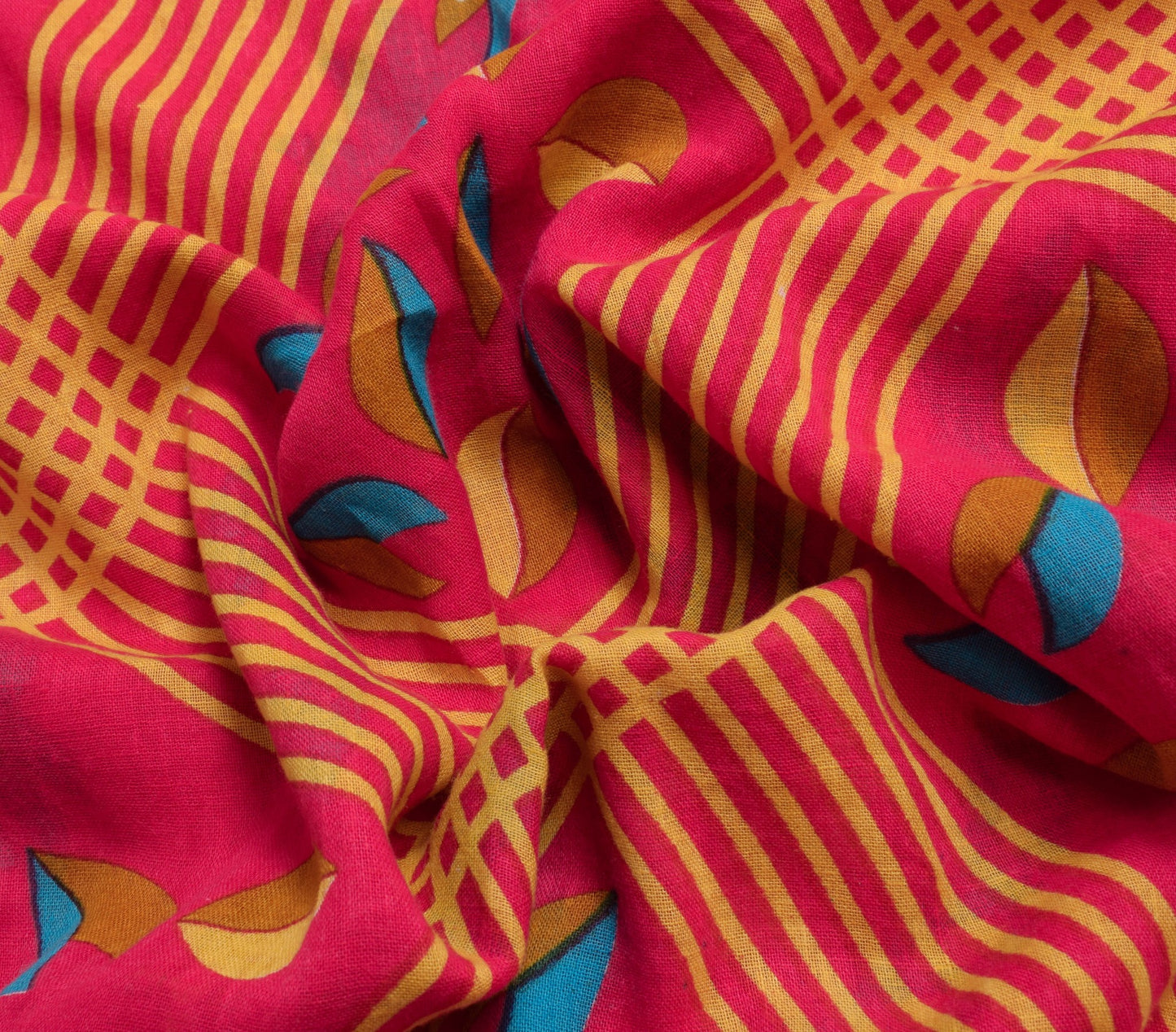 Sushila Vintage Magenta Floral Saree 100% Pure Cotton Printed Soft Craft Fabric