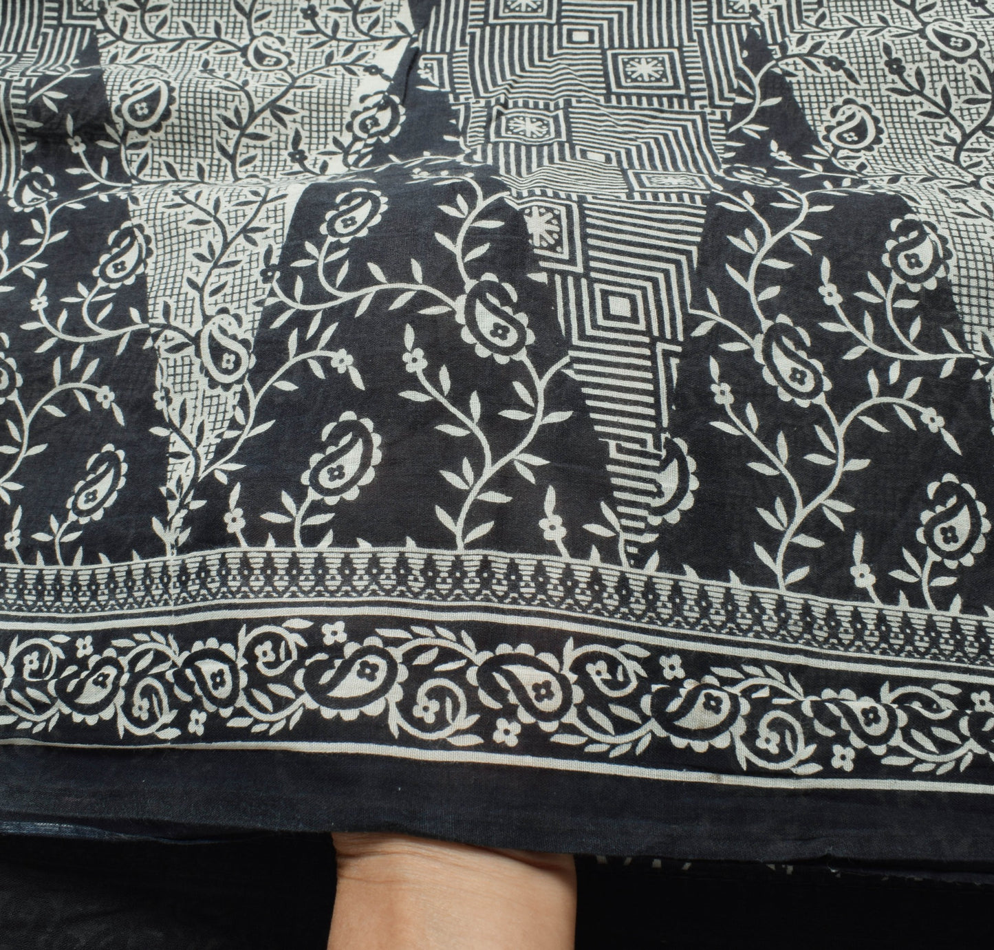 Sushila Vintage Black Saree 100%Pure Cotton Printed Daily Wear Soft Craft Fabric