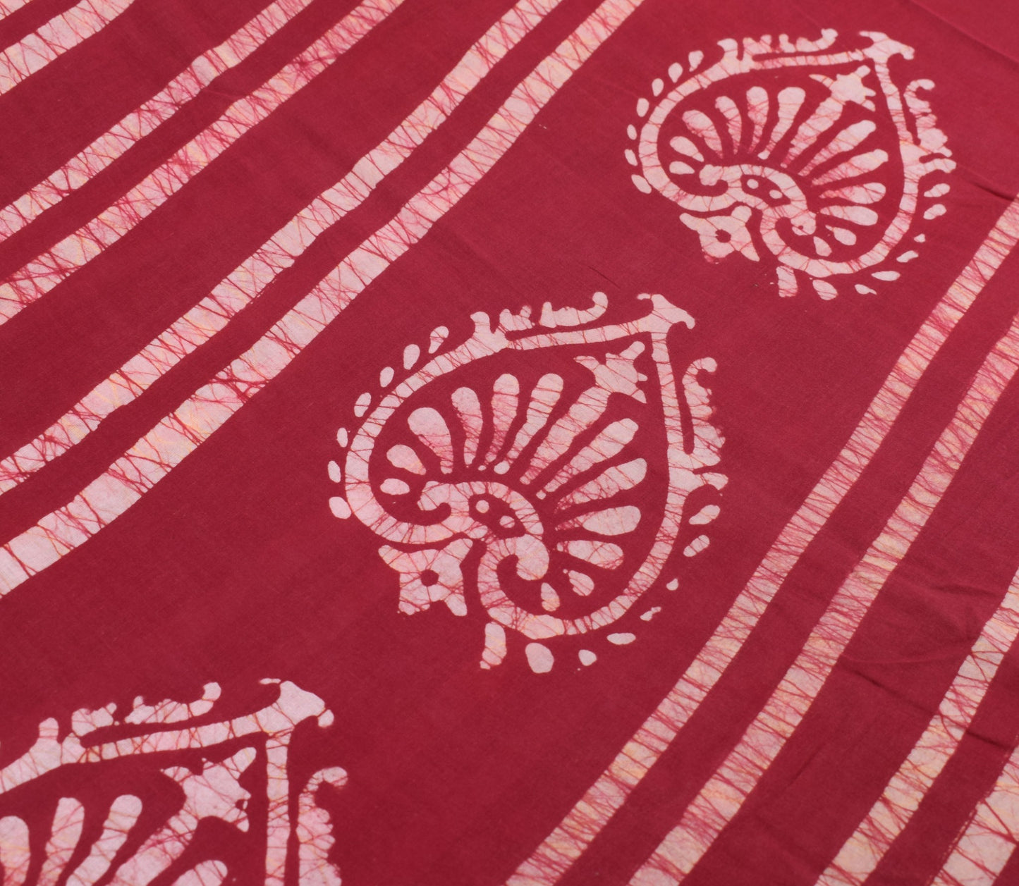 Sushila Vintage Red Saree 100% Pure Cotton Batik Printed 5 Yds Soft Craft Fabric