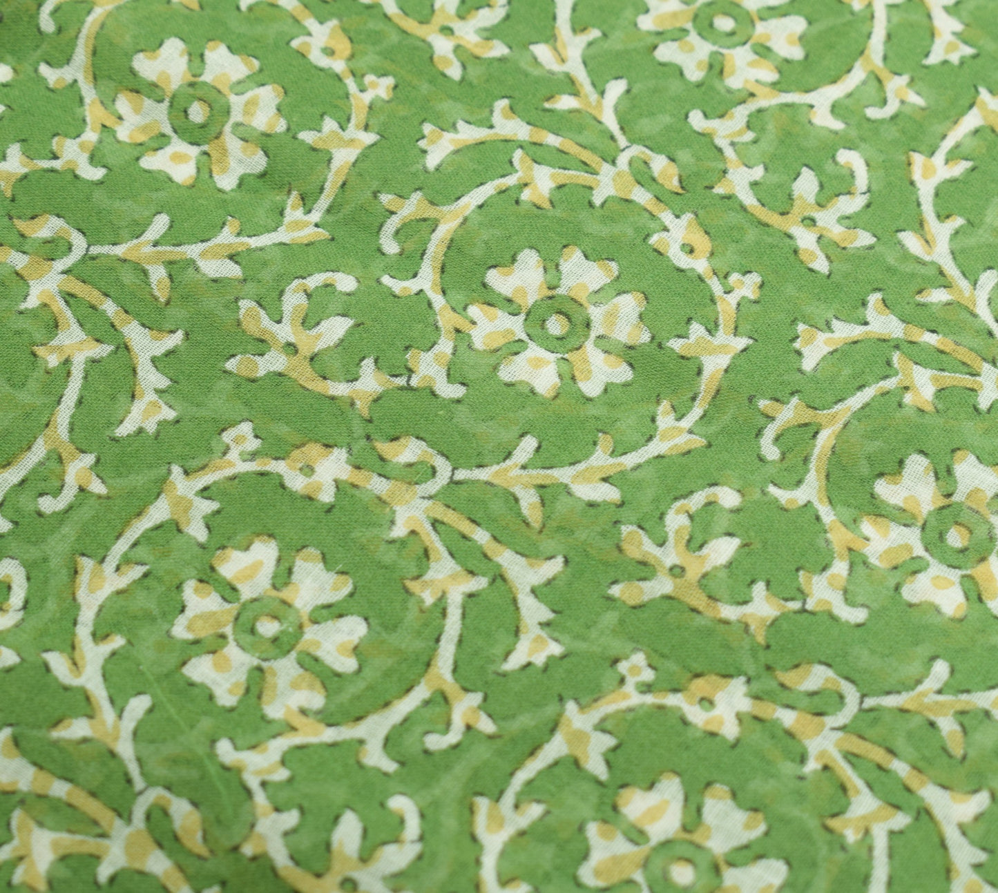 Sushila Vintage Indian Saree 100% Pure Cotton Floral Green Printed Craft Fabric