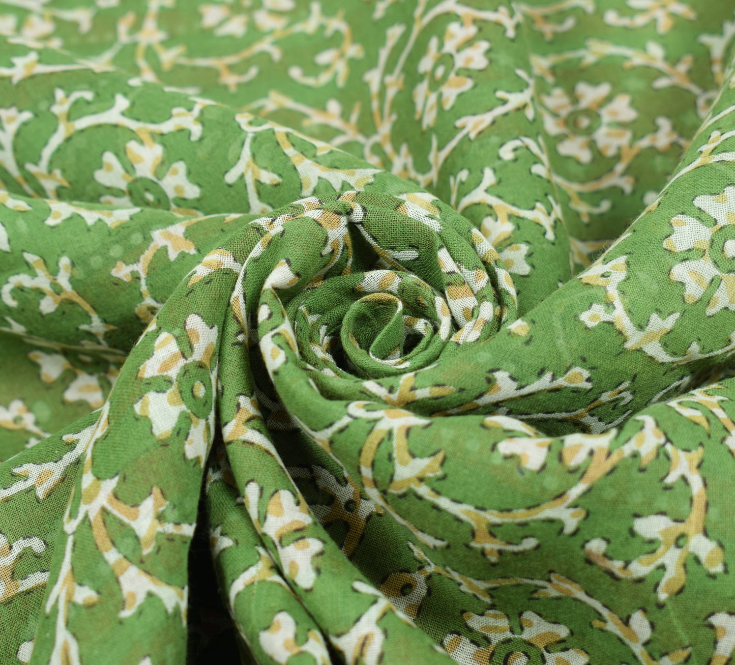 Sushila Vintage Indian Saree 100% Pure Cotton Floral Green Printed Craft Fabric