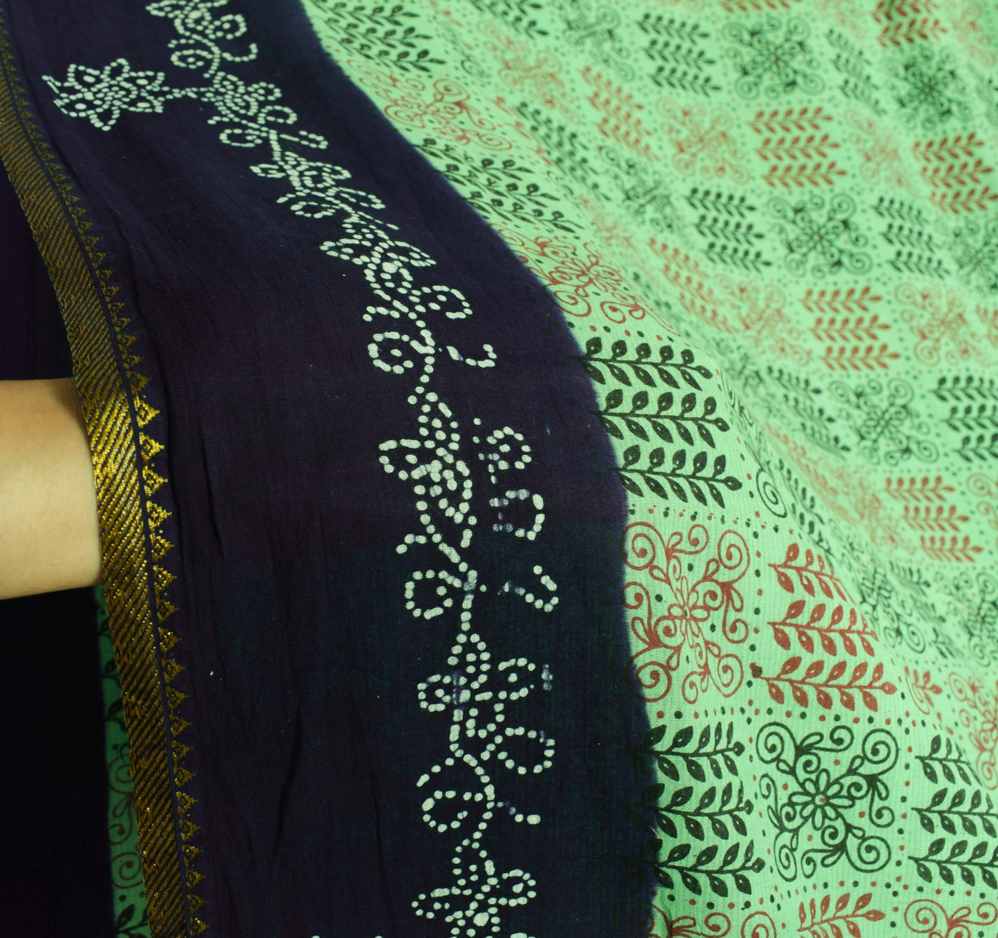 Sushila Vintage Green Saree Pure Cotton Hand Printed Floral Soft Craft Fabric