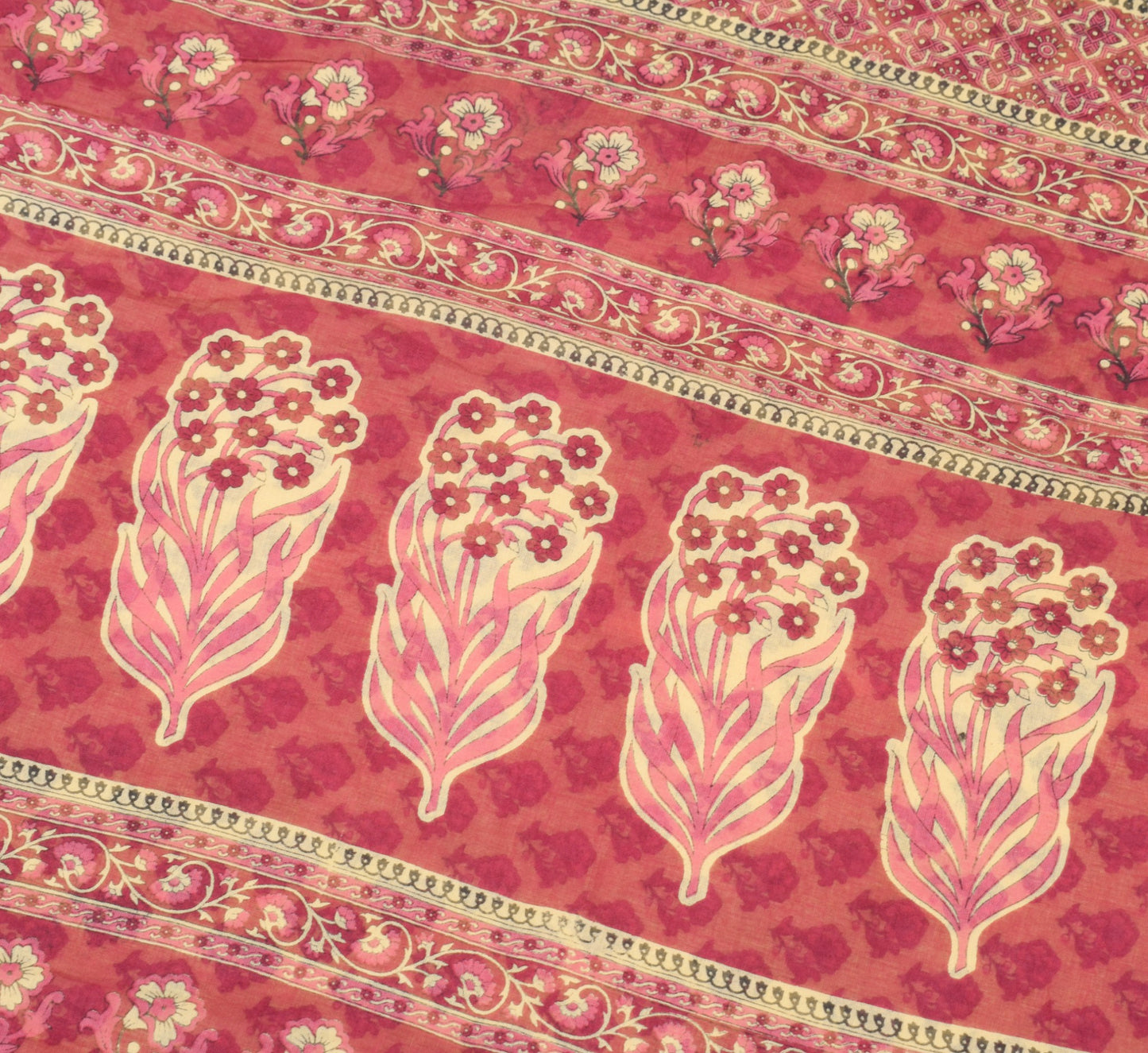 Sushila Vintage Floral Cream Saree with Border Pure Cotton Printed Soft Fabric