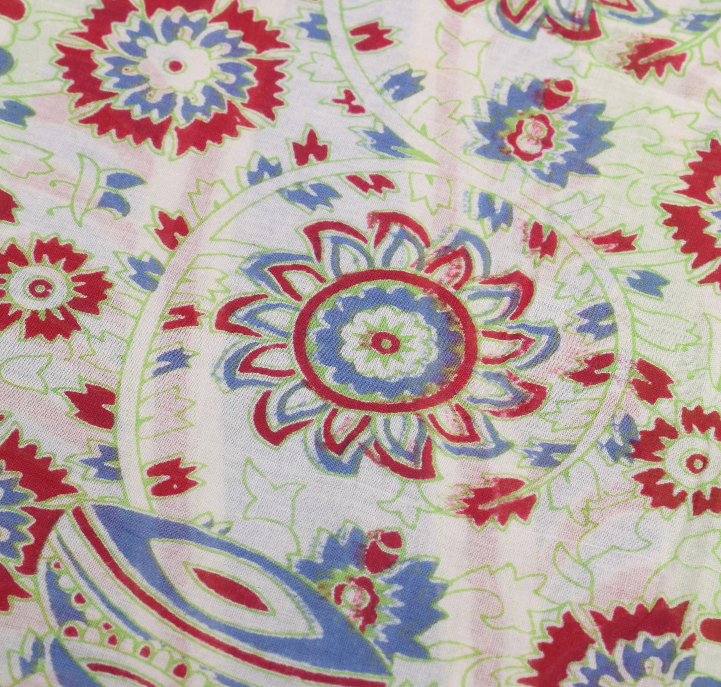 Sushila Vintage White Peacock Saree Pure Cotton Handmade Kalamkari Soft Fabric