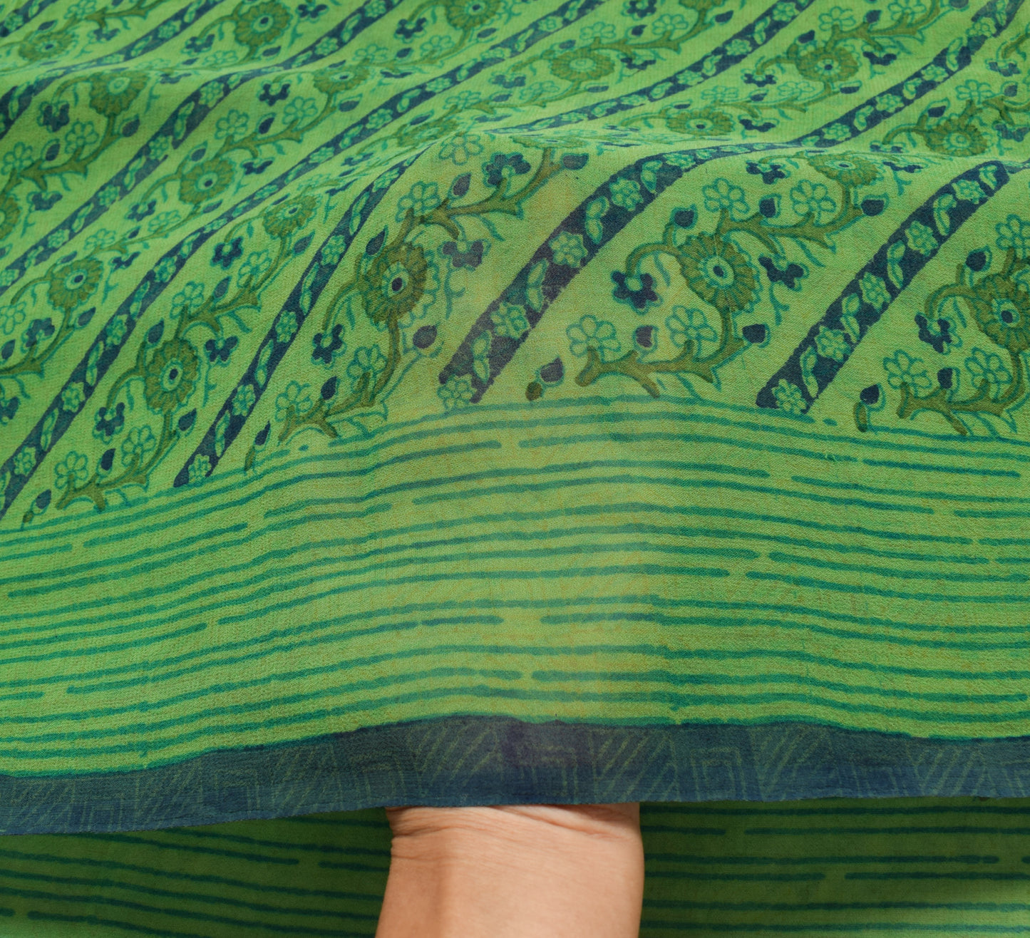 Sushila Vintage Green Saree 100% Pure Georgette Silk Printed Floral Craft Fabric