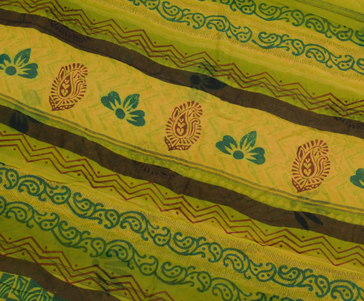 Sushila Vintage Saree 100% Pure Georgette Silk Printed Paisley Craft Fabric