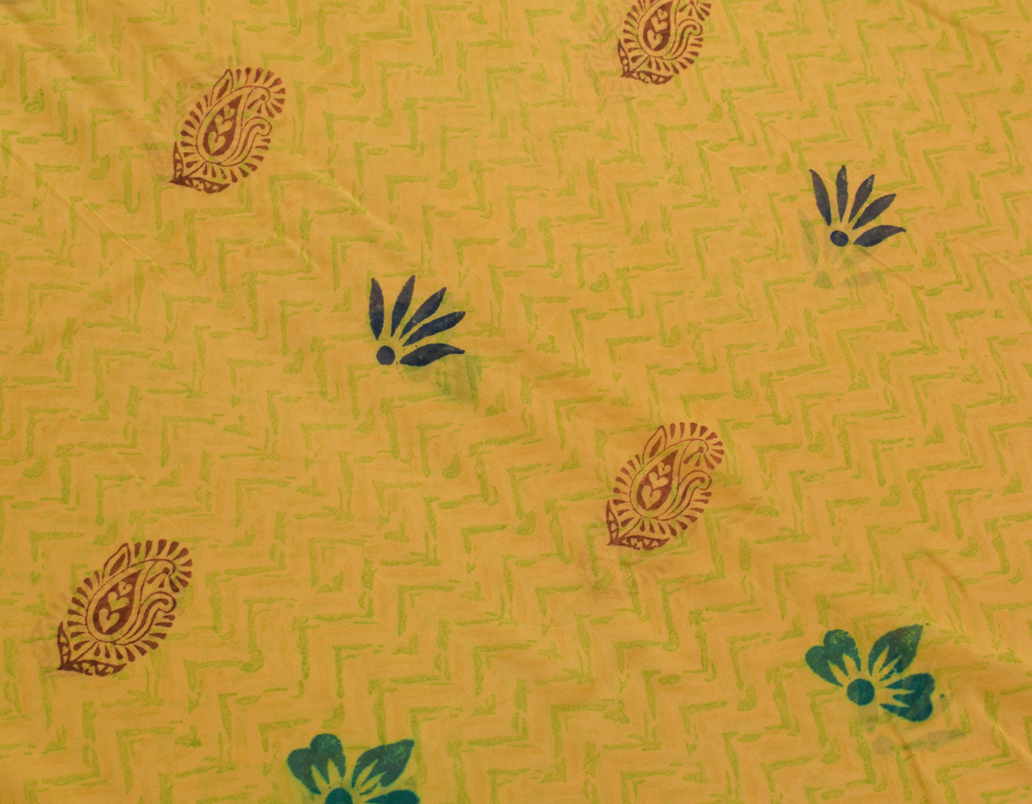 Sushila Vintage Saree 100% Pure Georgette Silk Printed Paisley Craft Fabric