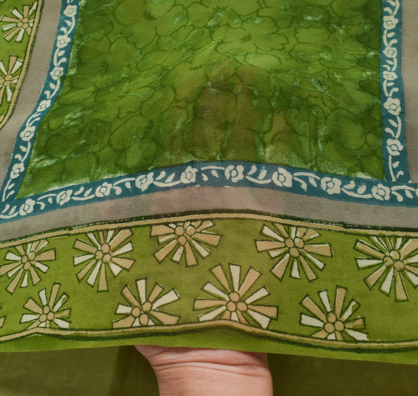 Sushila Vintage Saree 100% Pure Georgette Silk Printed Floral Green Craft Fabric