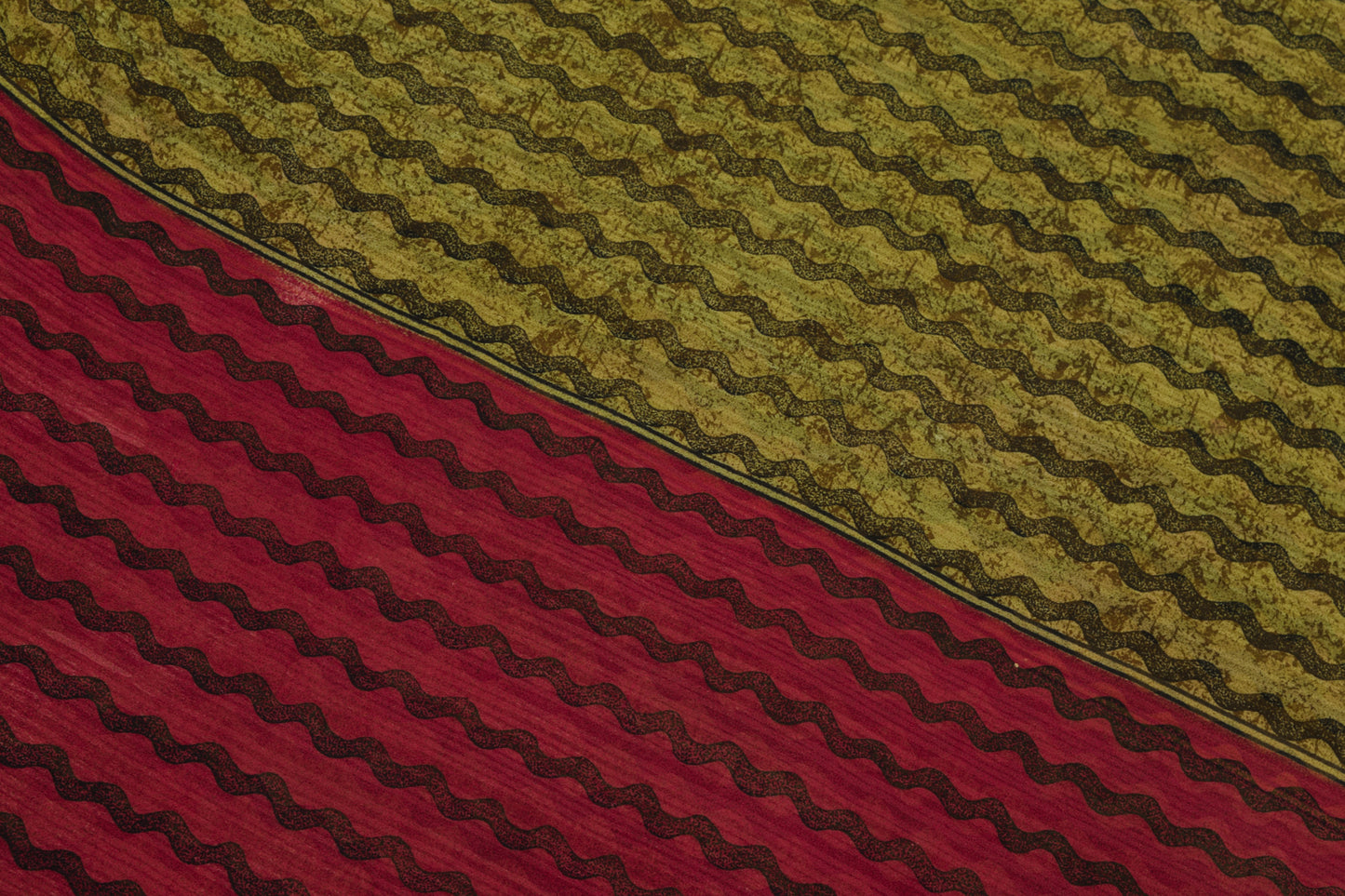 Sushila Vintage Saree 100% Pure Georgette Silk Laheriya Printed Craft Fabric