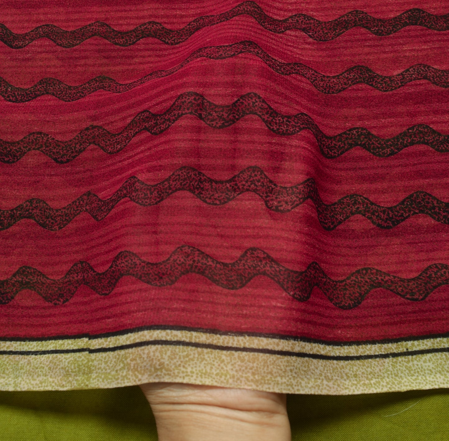 Sushila Vintage Saree 100% Pure Georgette Silk Laheriya Printed Craft Fabric