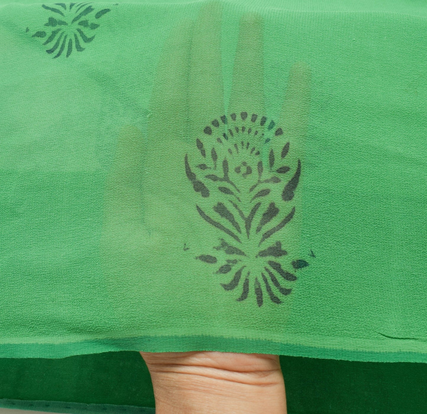 Sushila Vintage Green Floral Saree 100% Pure Georgette Silk Printed Craft Fabric
