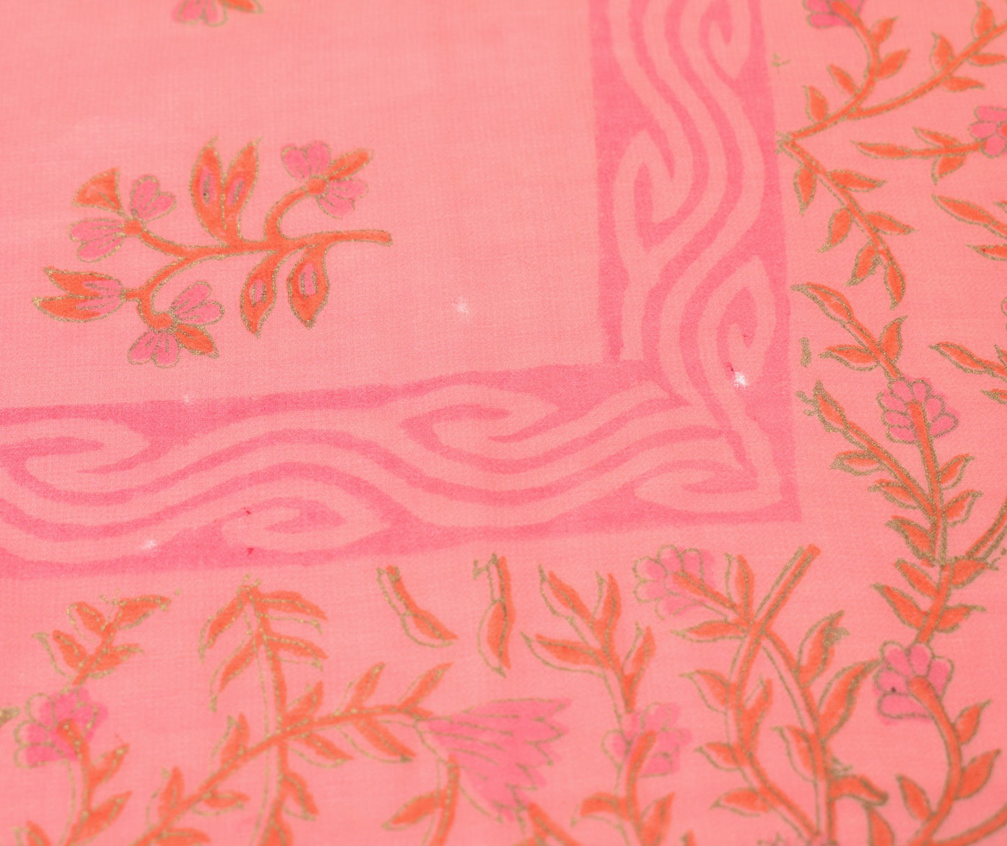 Sushila Vintage Peach Pink Scrap Saree 6Yard Georgette Hand Print Remnant Fabric