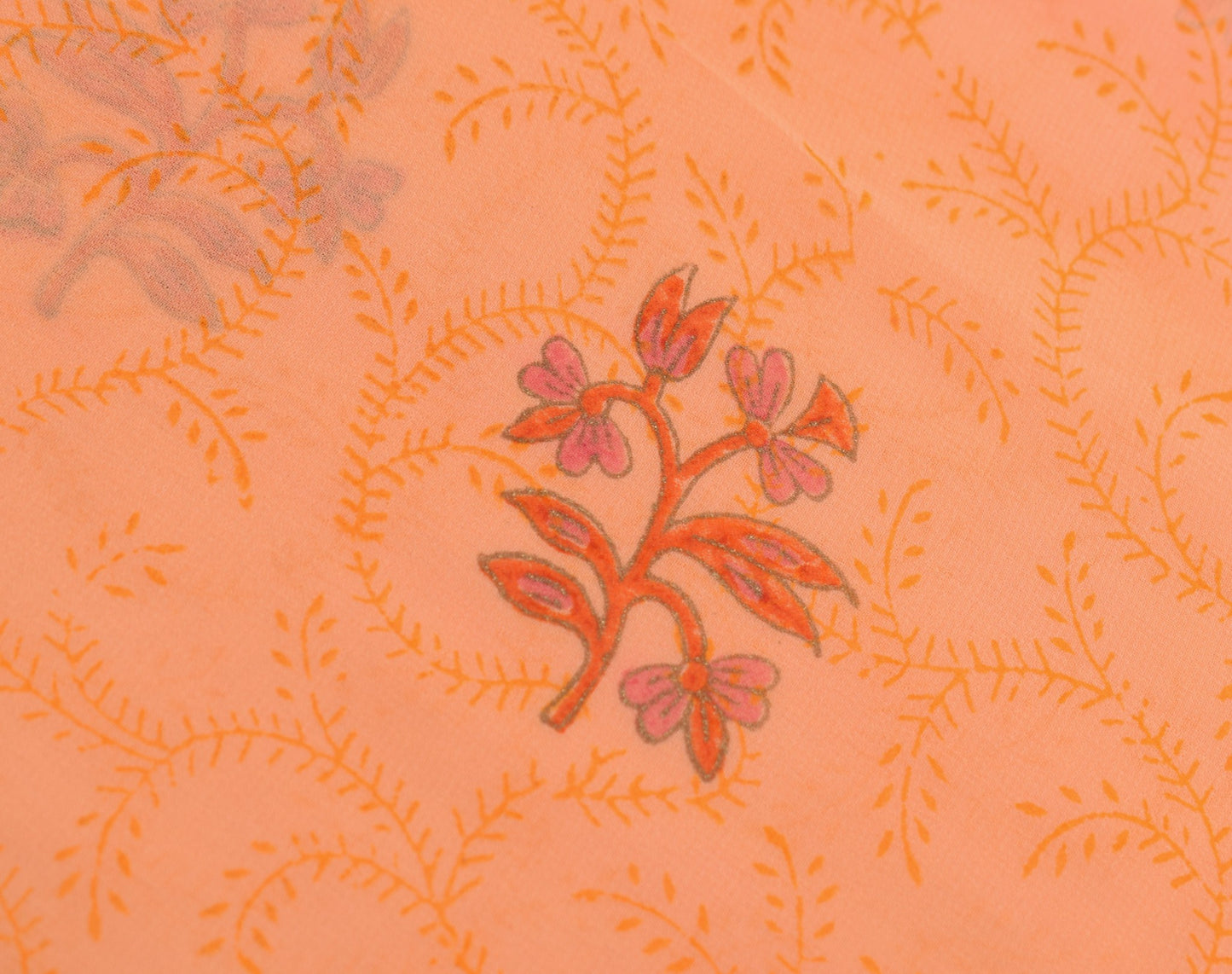 Sushila Vintage Peach Pink Scrap Saree 6Yard Georgette Hand Print Remnant Fabric
