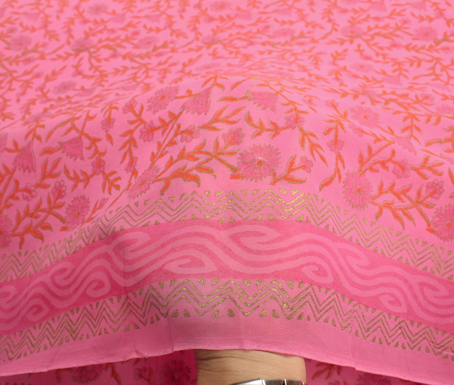Sushila Vintage Peach Pink Scrap Saree 6Yard Georgette Hand Print Remnant Fabric