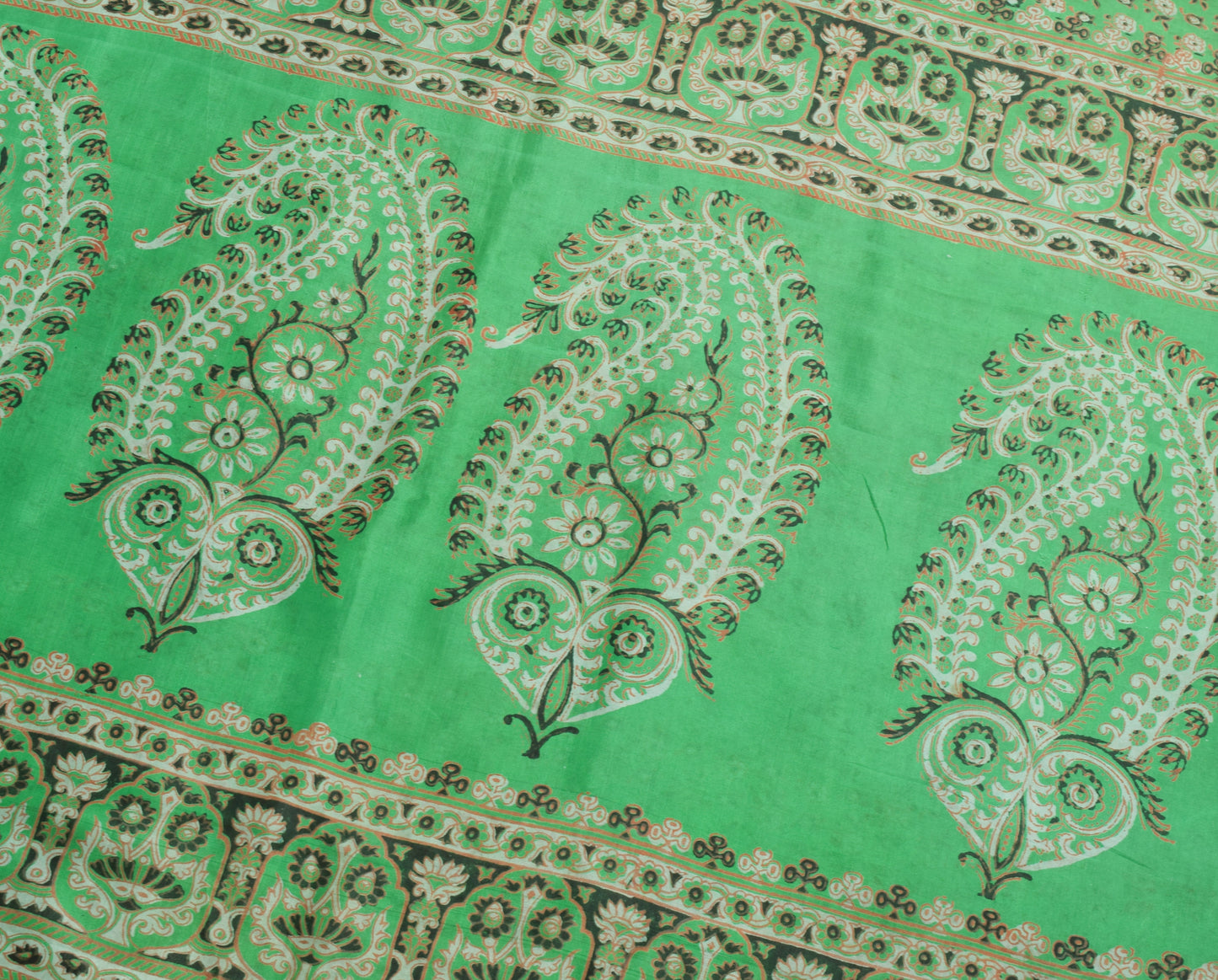 Sushila Vintage Saree 100% Pure Silk Green Floral Printed Soft Craft Fabric