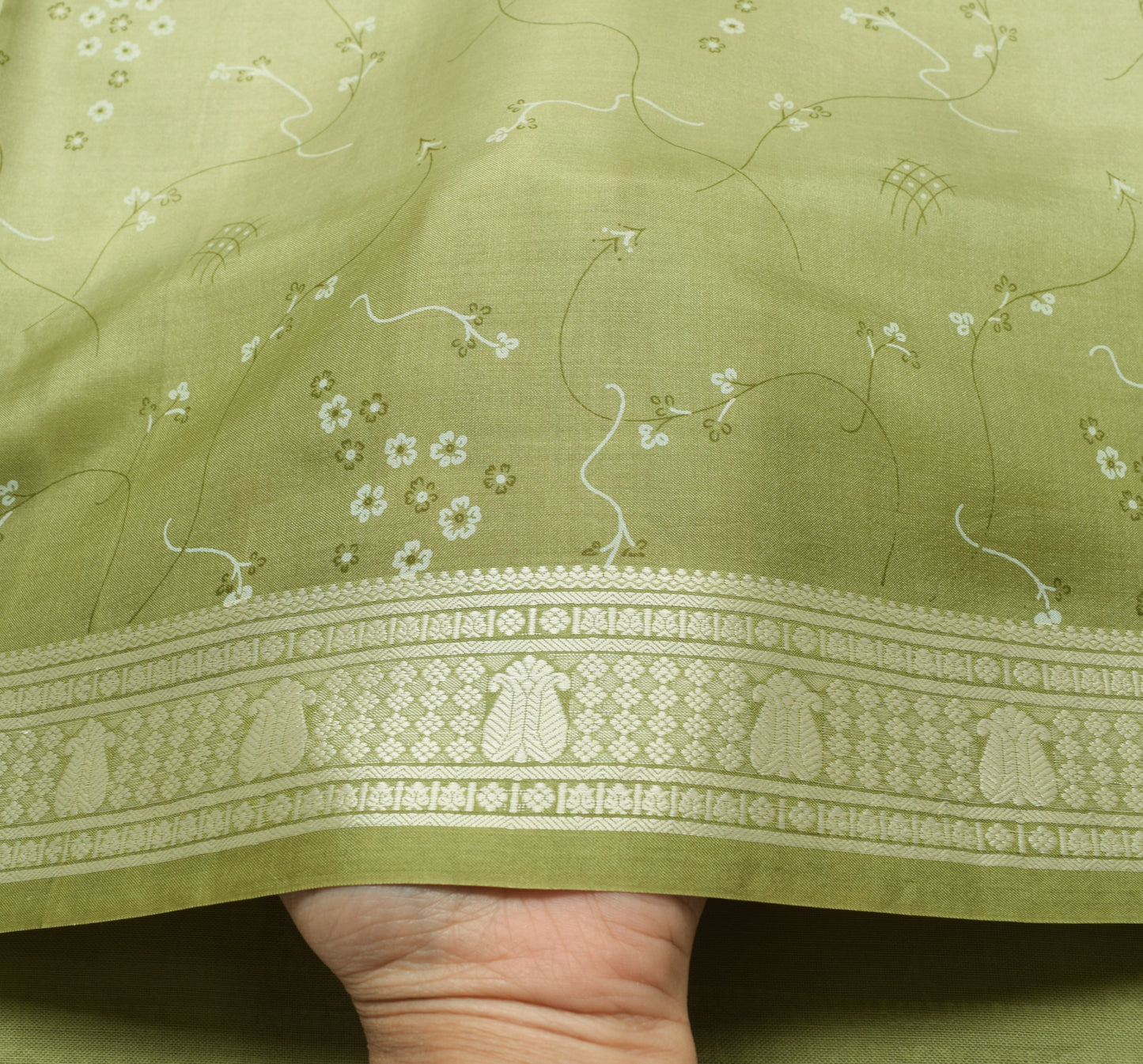 Sushila Vintage Green Floral Saree 100% Pure Silk Printed Soft Craft Fabric