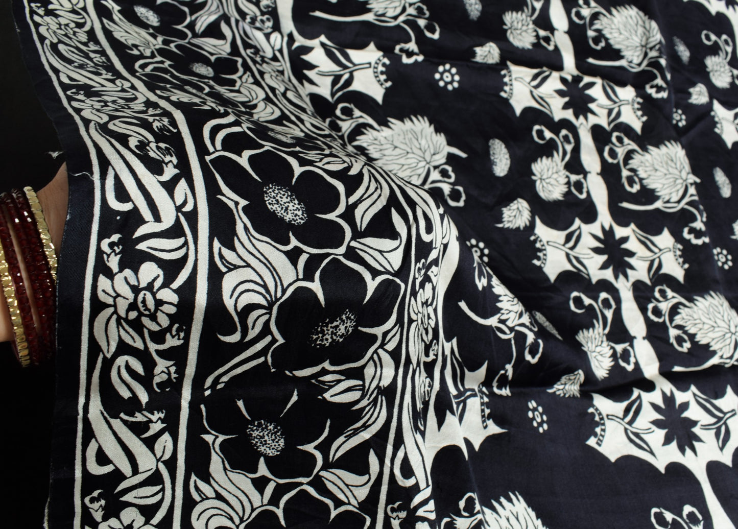 Sushila Vintage Black White Bollywood Saree Pure Satin Silk Printed Soft Fabric
