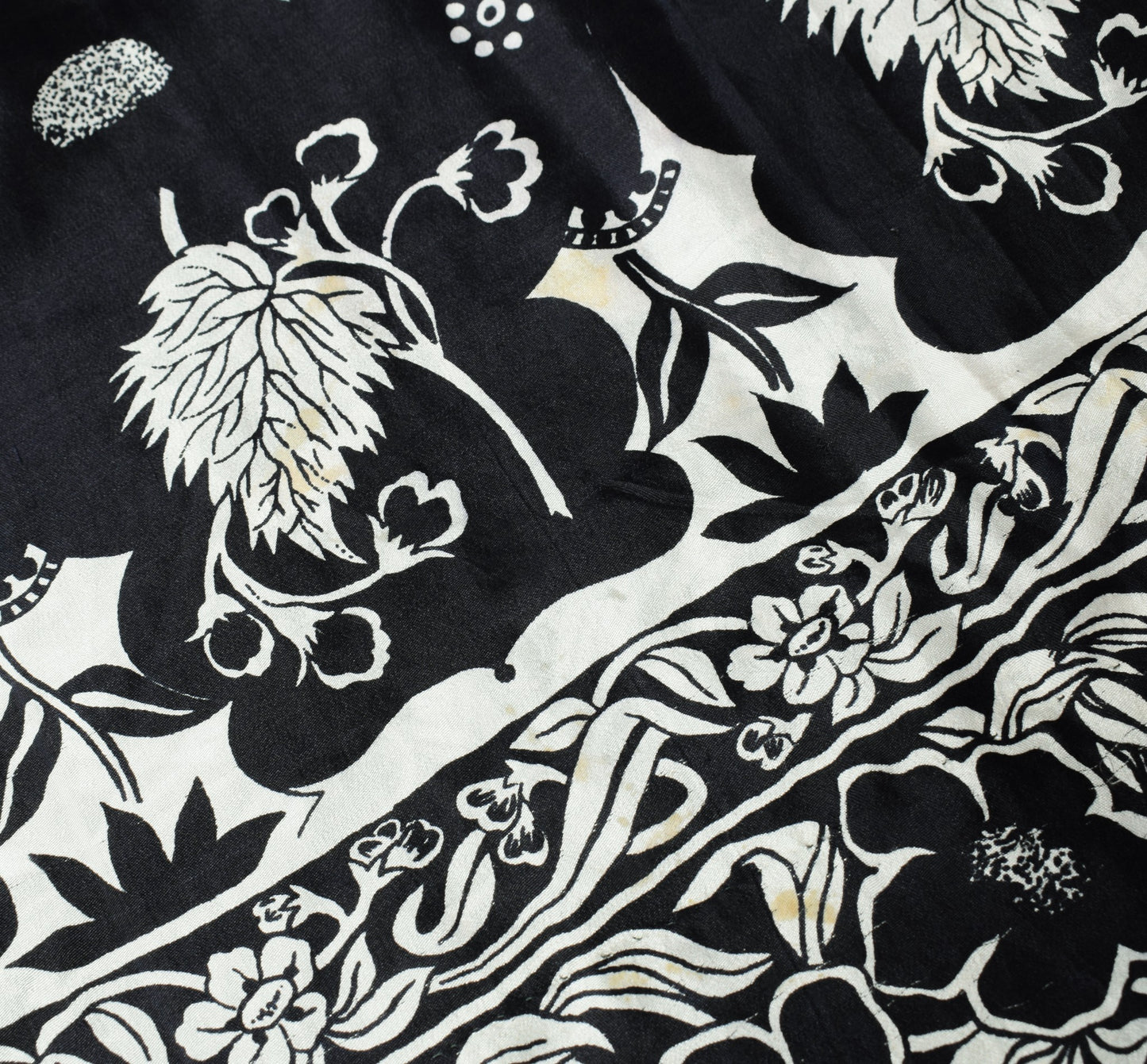 Sushila Vintage Black White Bollywood Saree Pure Satin Silk Printed Soft Fabric